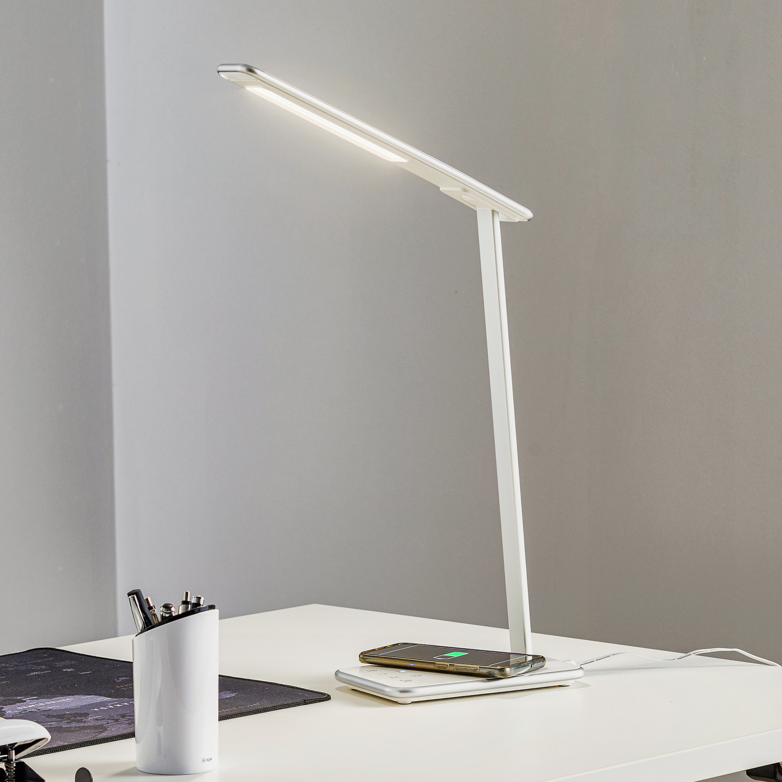 LED-Schreibtischleuchte Orbit mit Induktionsbasis