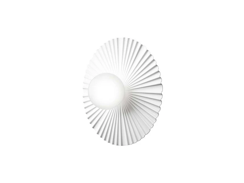 Nuura Aps – Liila Muuse Deckenleuchte, IP44, weiß/opal, Ø 42 cm Nuura