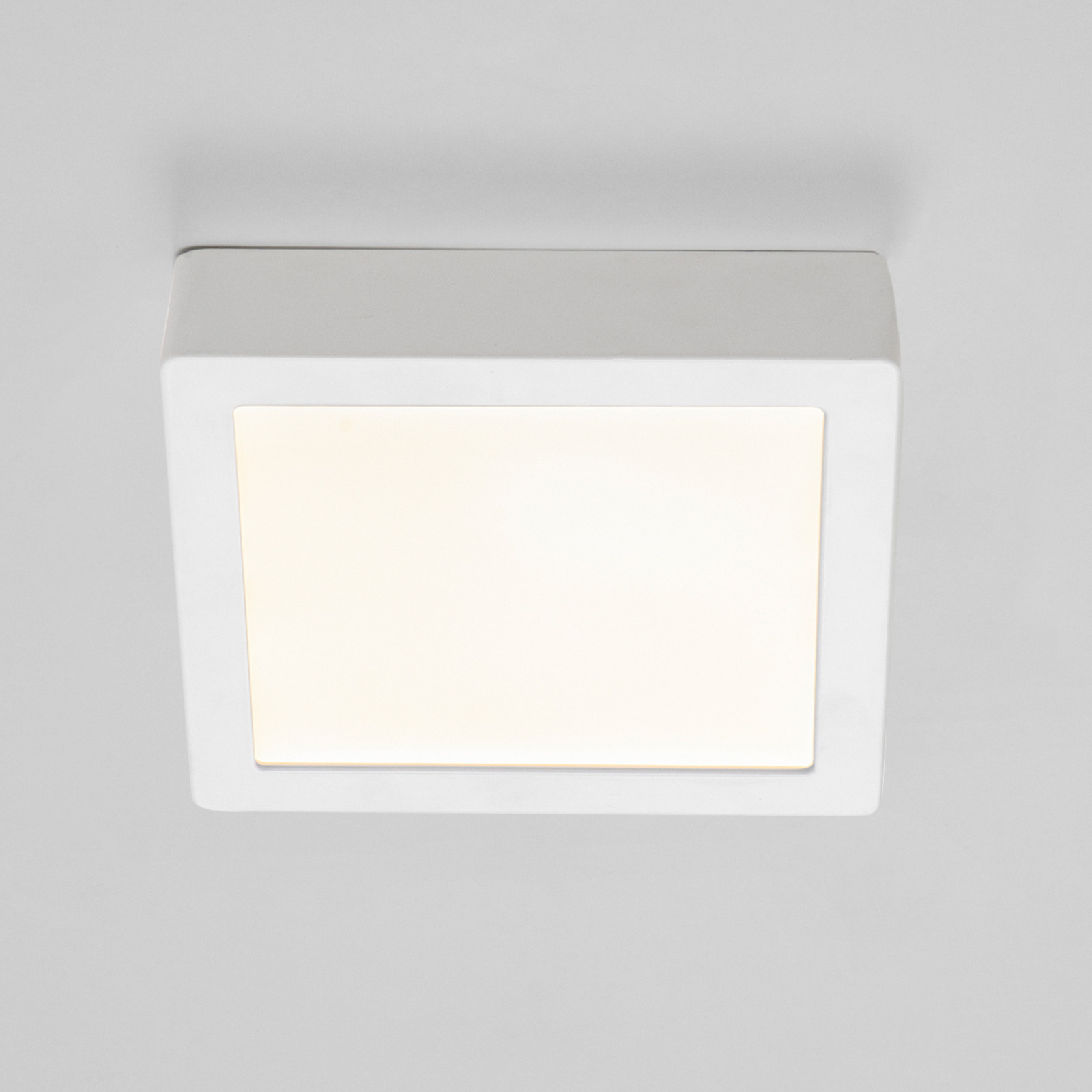 BRUMBERG Flat37 LED-Deckenpanel, eckig, 18 x 18 cm