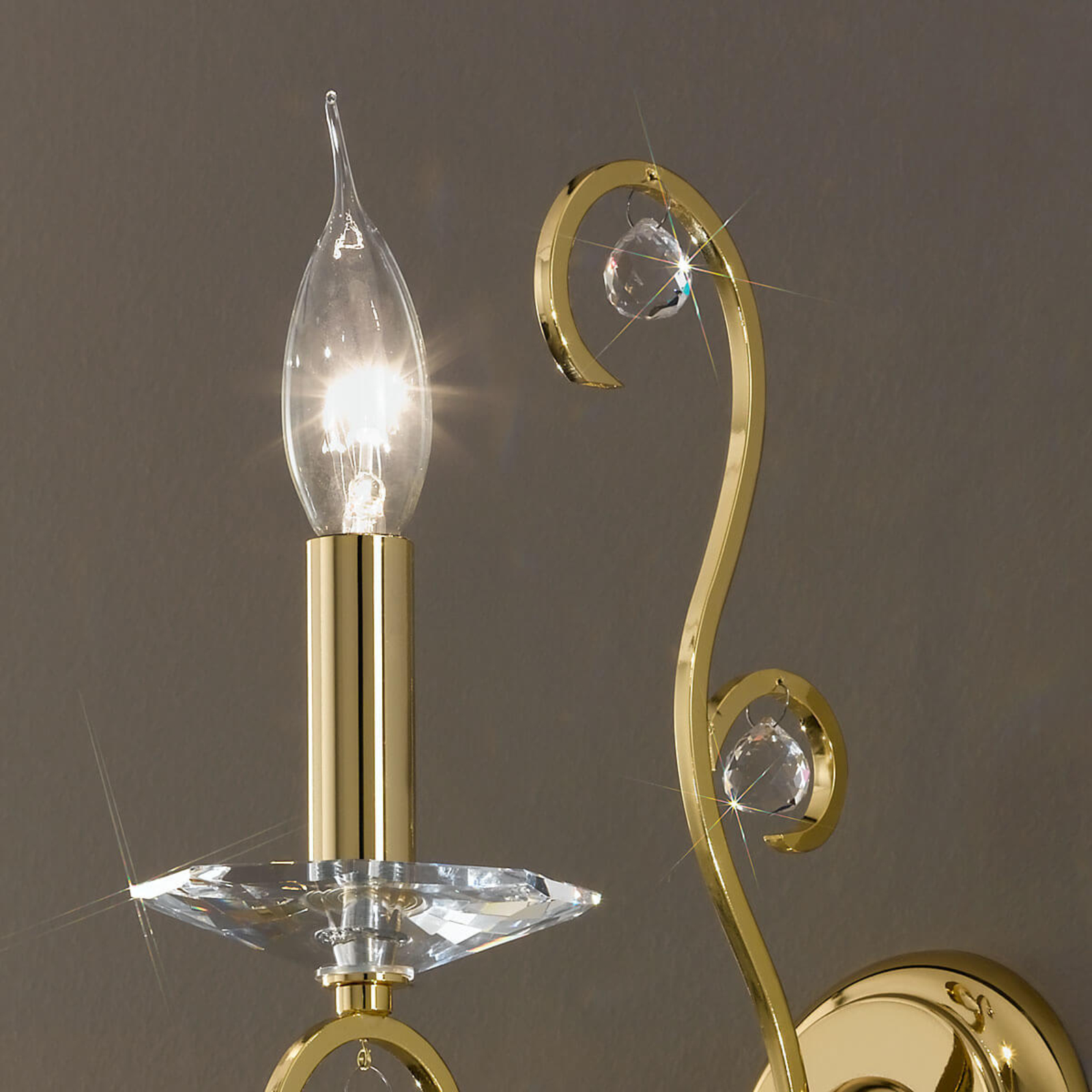 KOLARZ Carat - elegantiškas paauksuotas sieninis šviestuvas