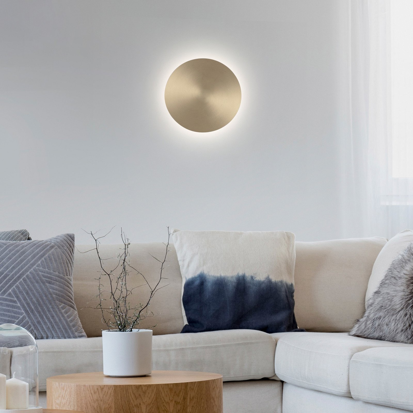 Paul Neuhaus Aplică de perete cu LED baterie Puntua Ø 18 cm alamă mată - Camera de zi / sufragerie - modern - Metal