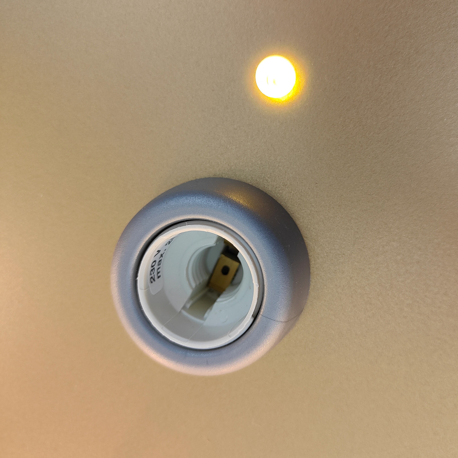 Griestu lampa mākonis, zelta krāsā, 5 gaismas, 20 LED punkti