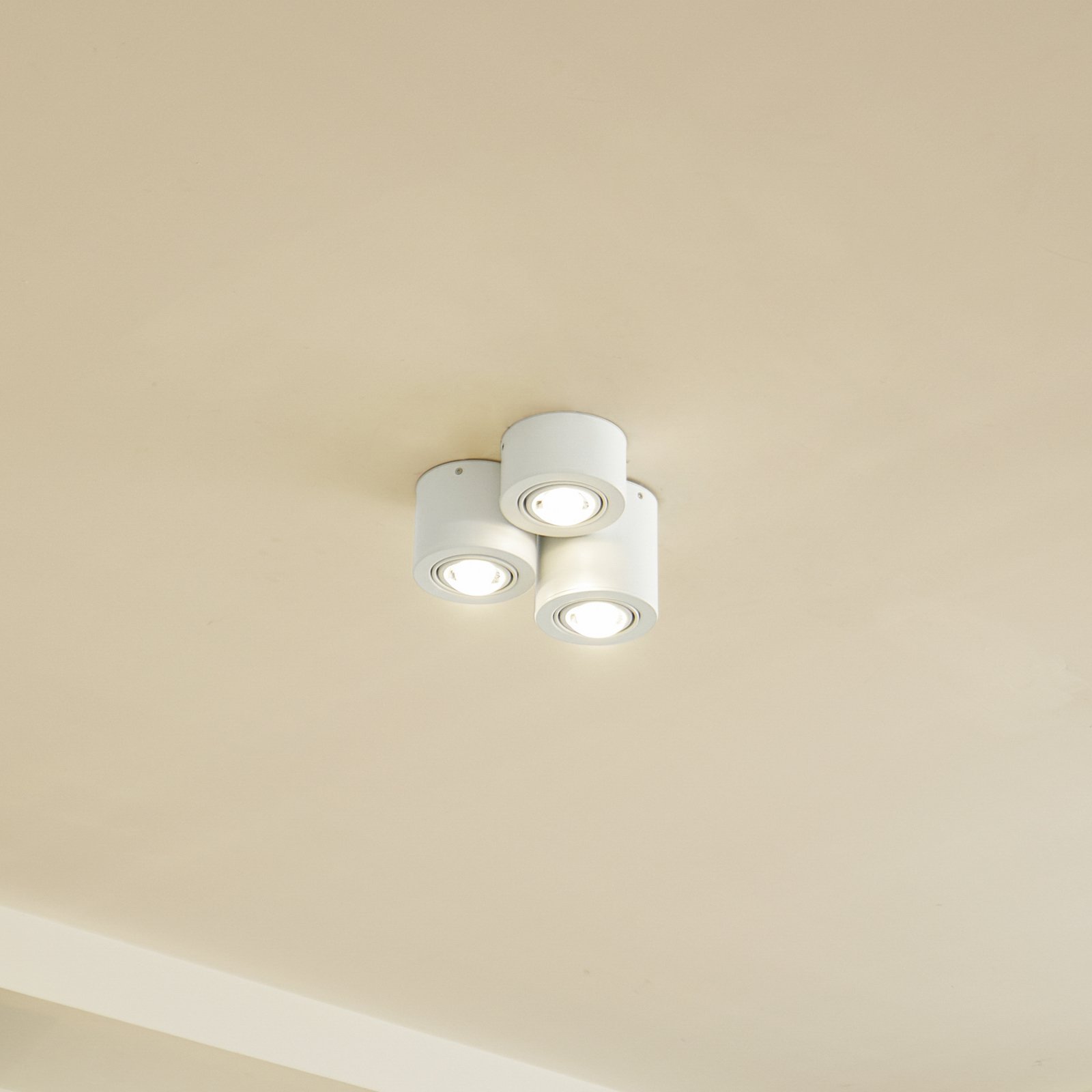 Lindby Faretto Jyla, a 3 luci, bianco opaco, GX53