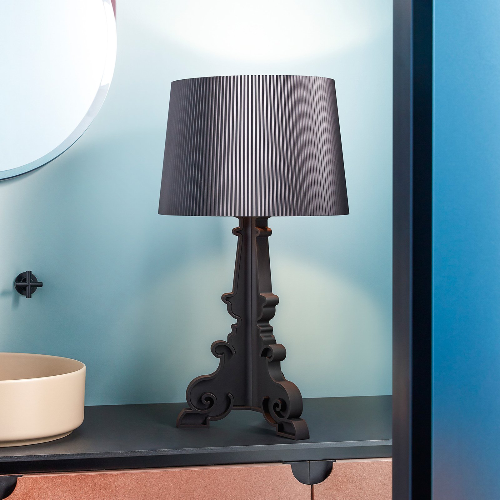 Kartell Bourgie Mat LED stolní lampa E14 černá