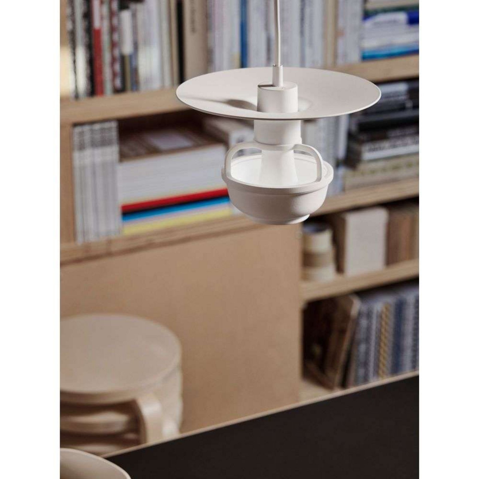 Kori Candeeiro Suspenso Light w/Disc Abajur White - Artek