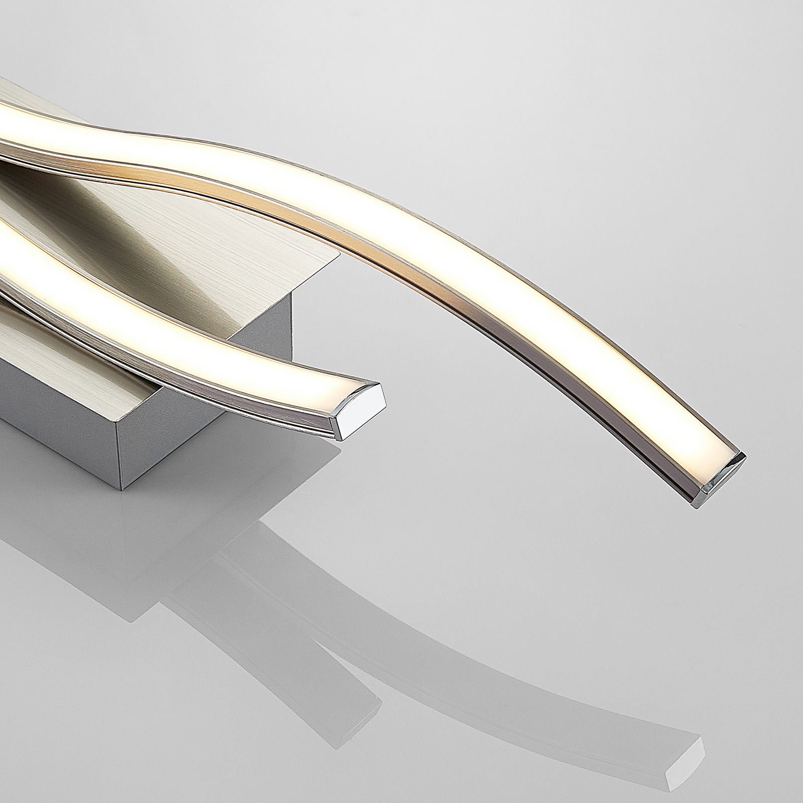 Safia Vegglampe Nickel/White - Lindby