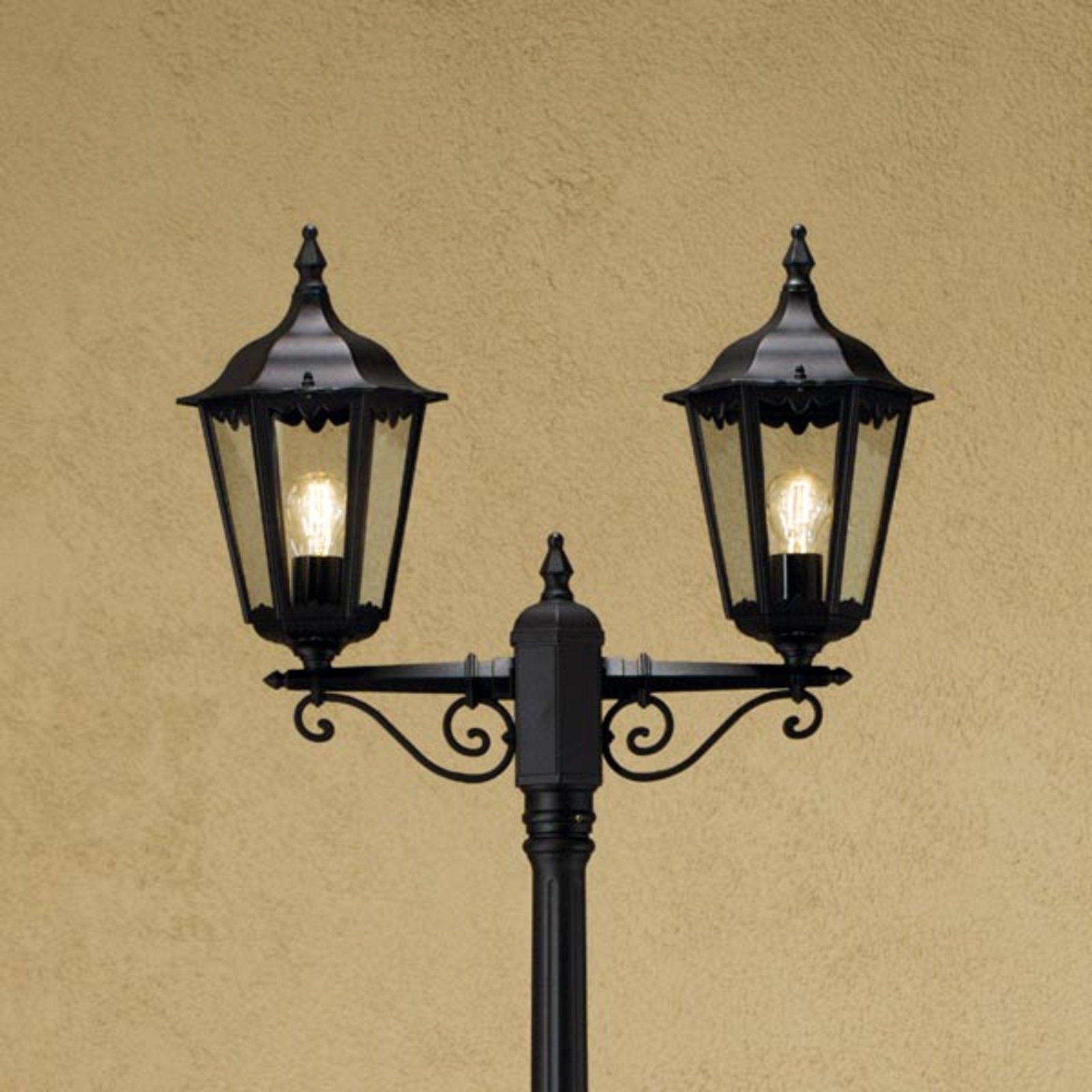 Пощенска лампа Firenze, 2 светлини, черна