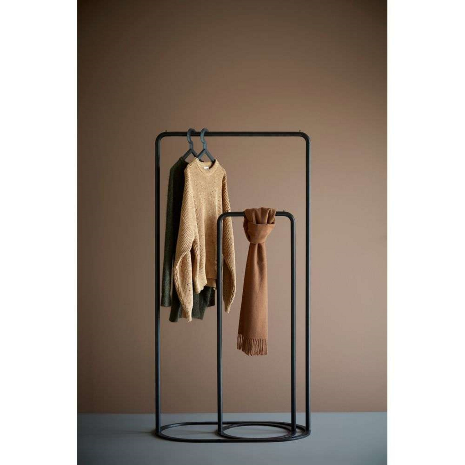 O&O Clothes Rack Small Black - Woud