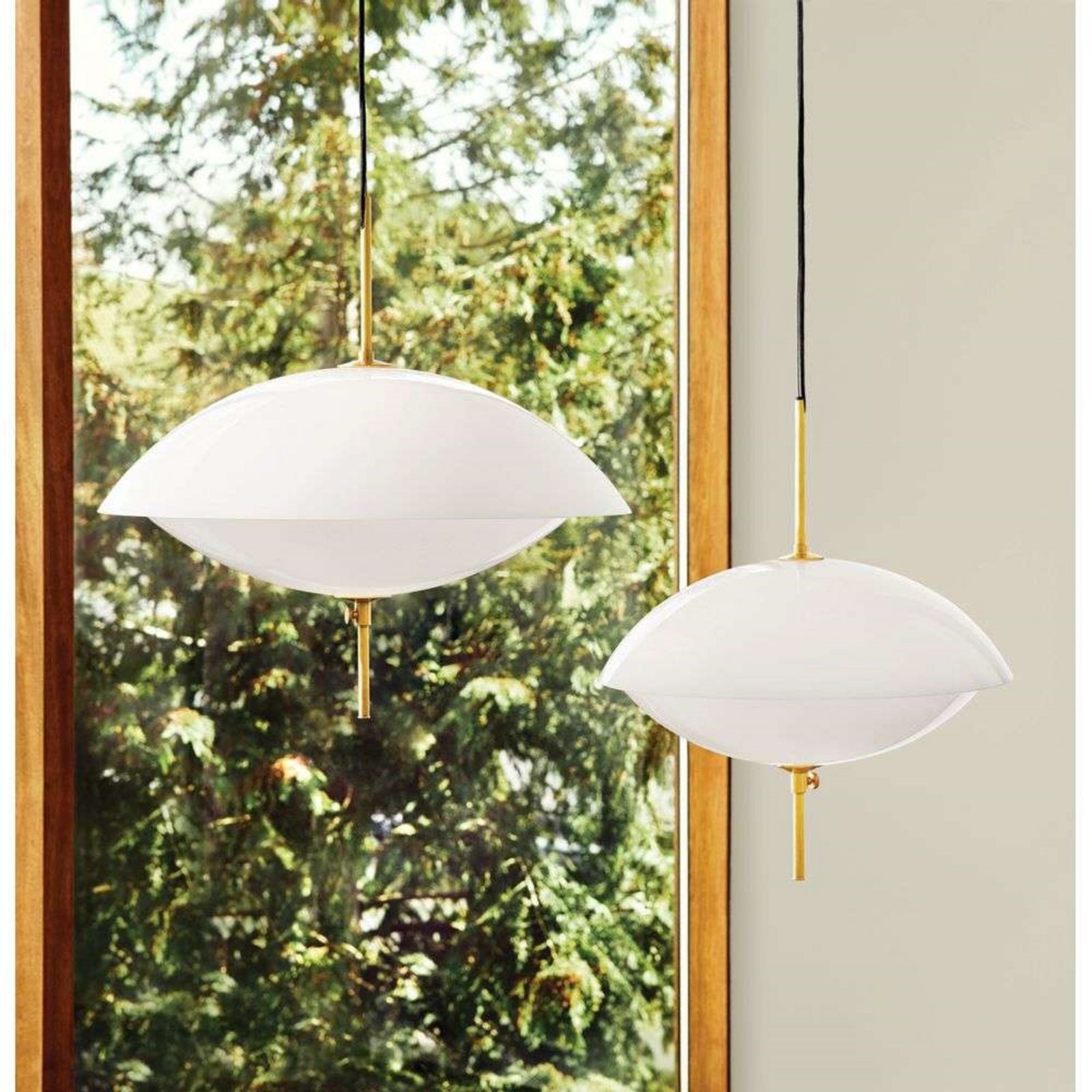 Clam Lampada a Sospensione Ø550 Opal/Brass - Fritz Hansen