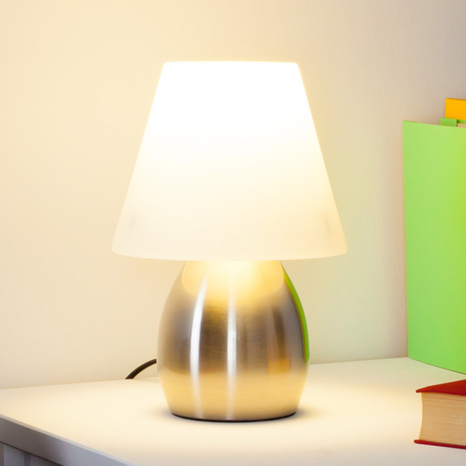 Dekorative Tischlampe Emilan mit E14-LED-Lampe