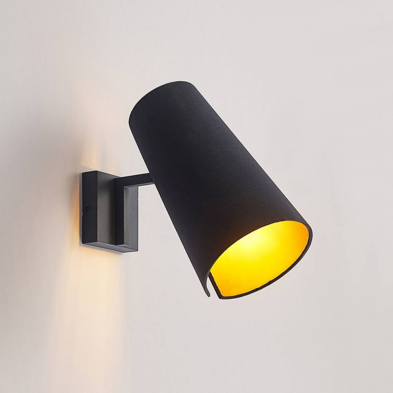 KemoniWall Lamp Black/Gold - Lucande