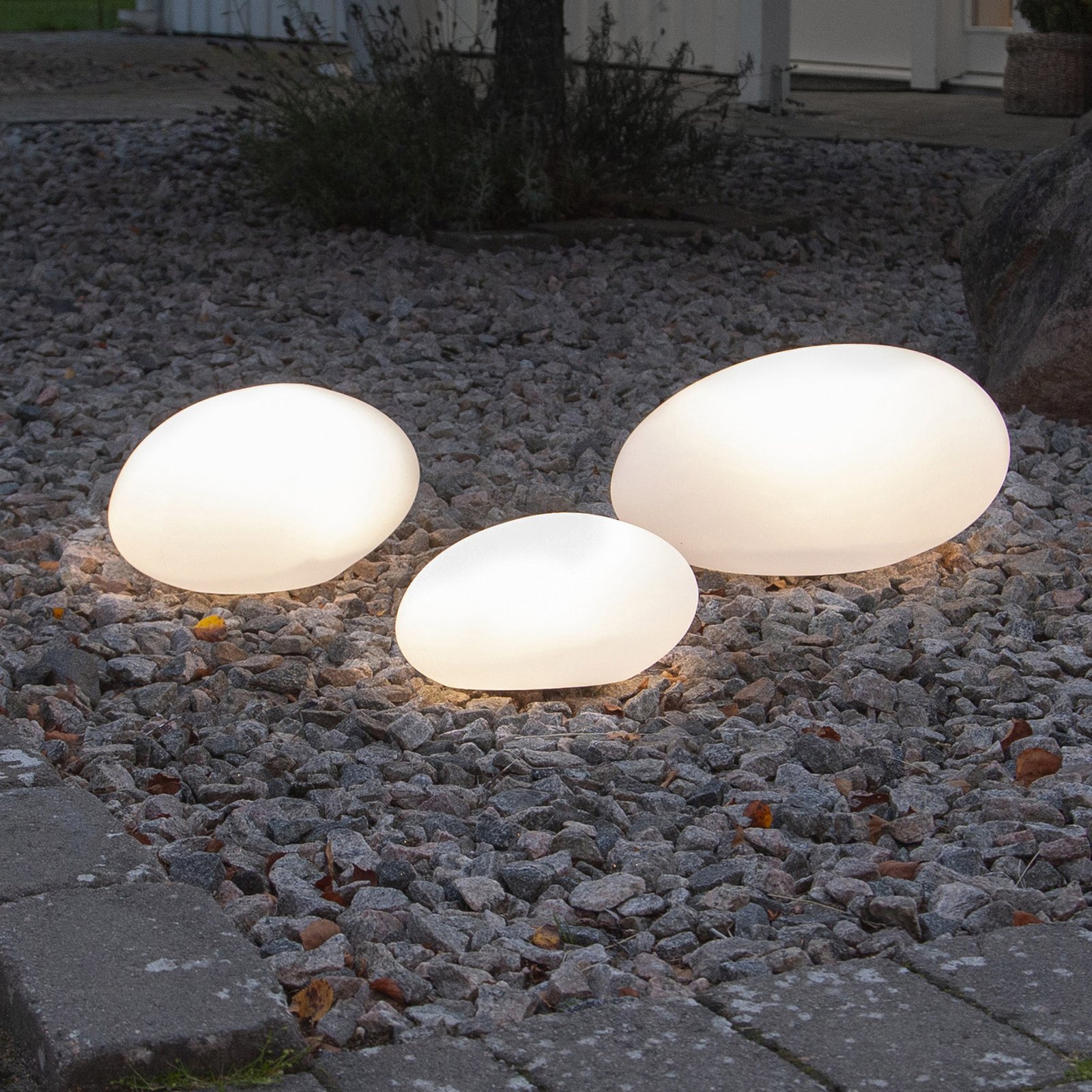 LED-solcellslampa Globy, stenform, längd 26,5 cm