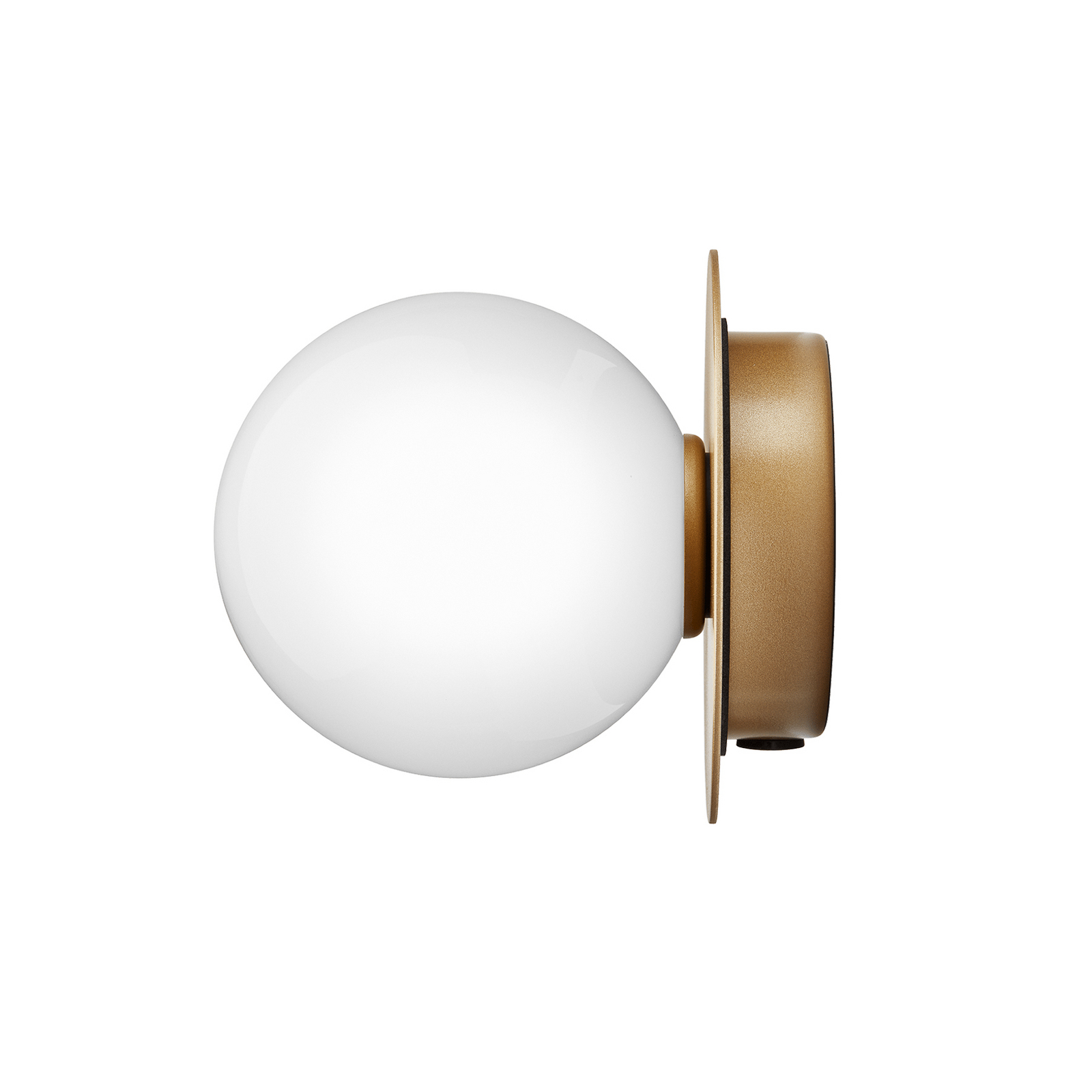 Liila 1 wall/ceiling lamp, IP44, gold/opal, Ø 12 cm - Nuura