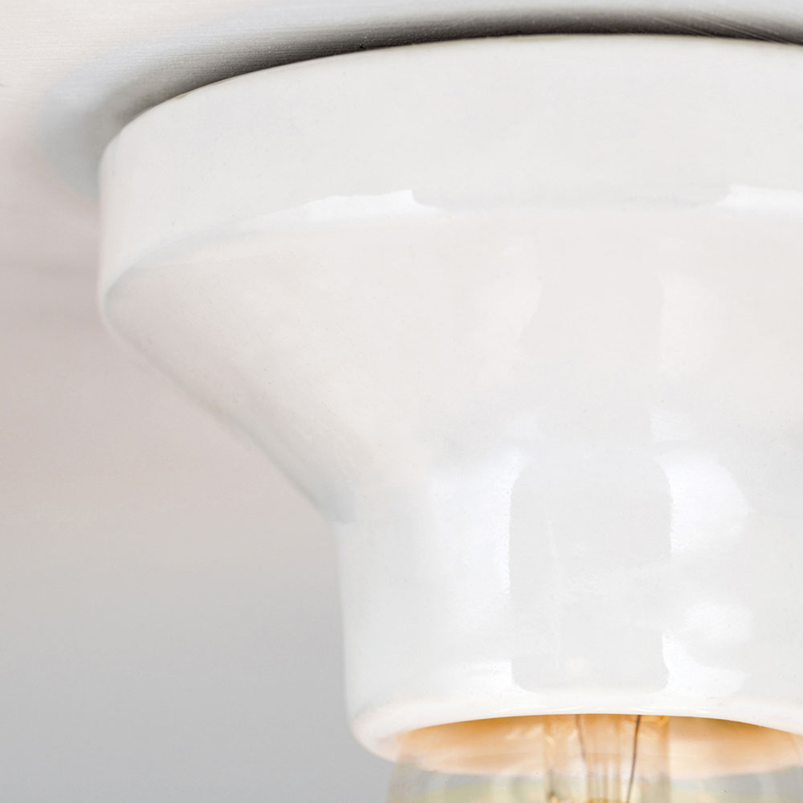 Керамична лампа за таван Frost, бяла