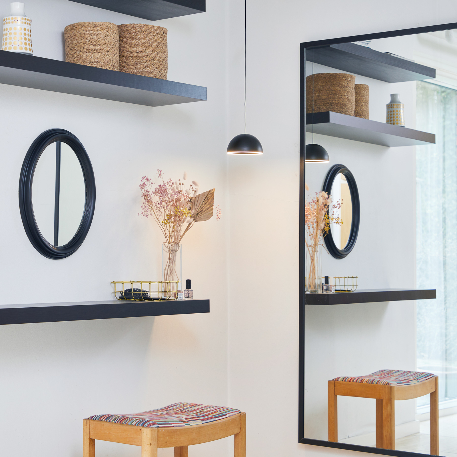 Curve Pendant Black - Loom Design