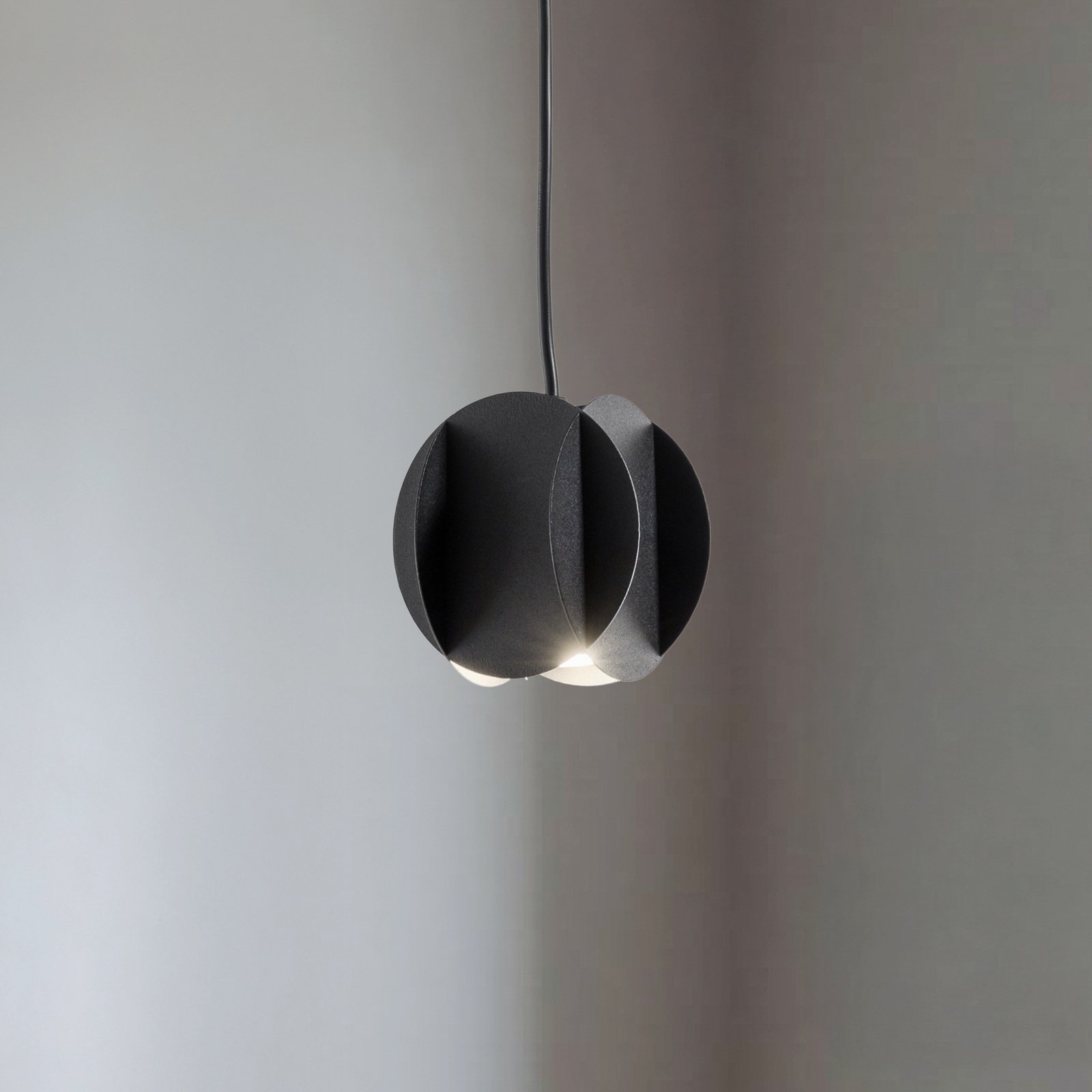 GAMBIT hänglampa, svart, Ø 10 cm, metall, GU10 GAMBIT hänglampa, svart, Ø 10 cm, metall, GU10