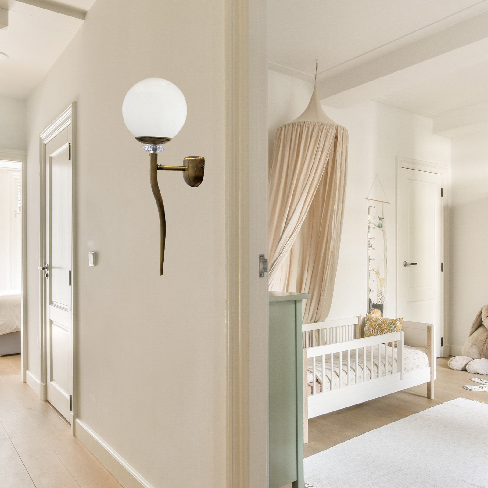 Glory vägglampa, mässing, metall, höjd 47 cm