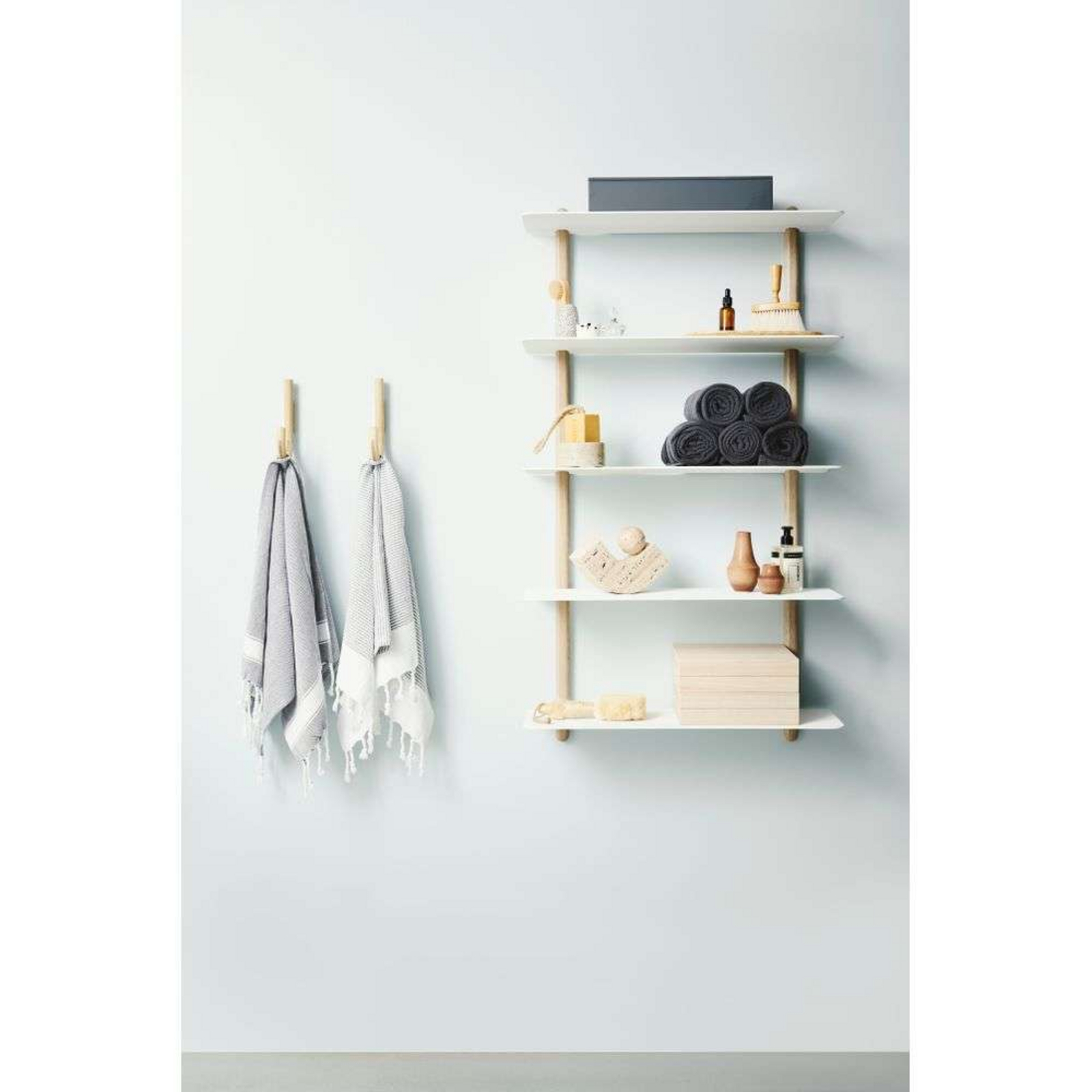 Nivo Shelf Large E Lumină Stejar/Alb - GEJST