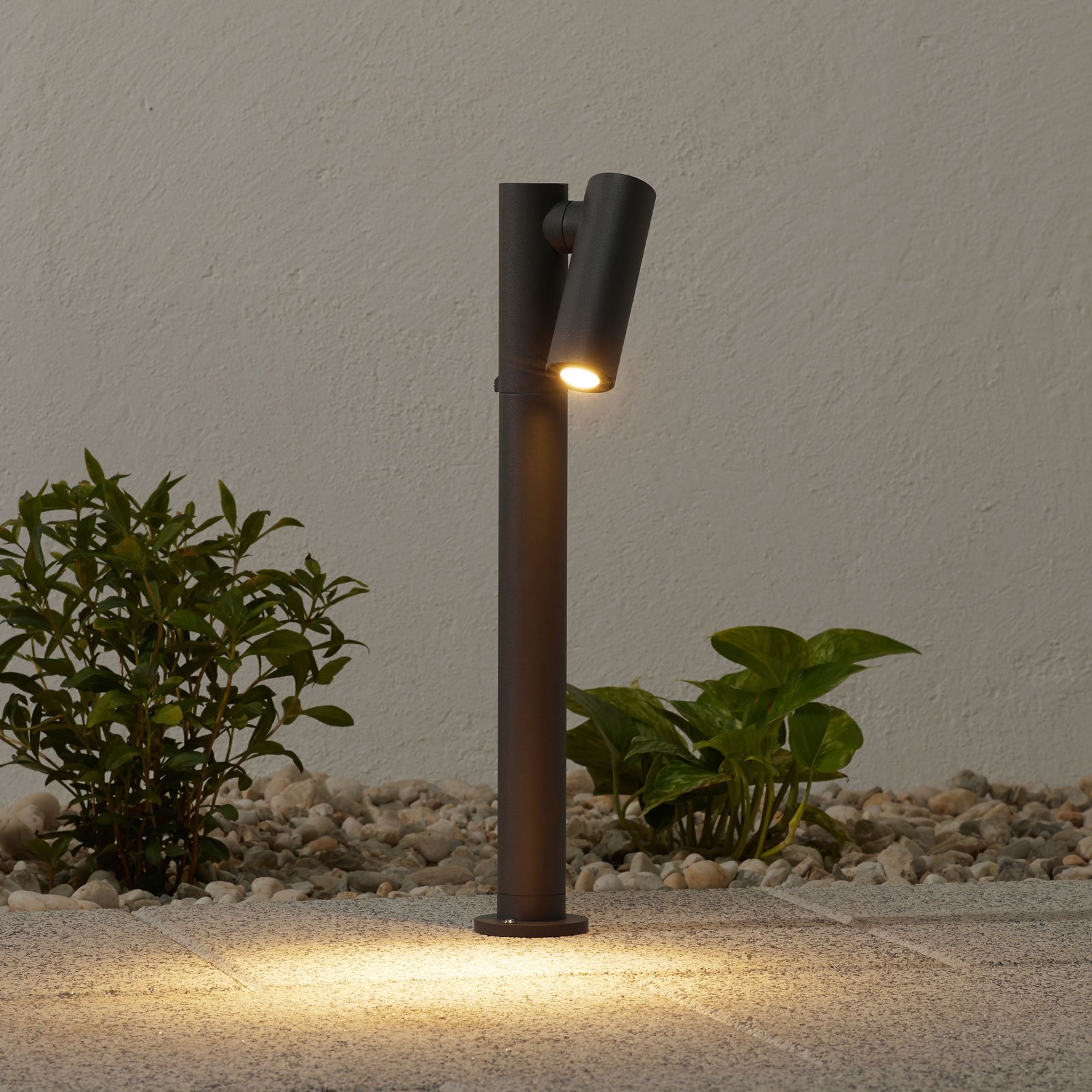 LED-sockellampa Narea, justerbar, 43 cm