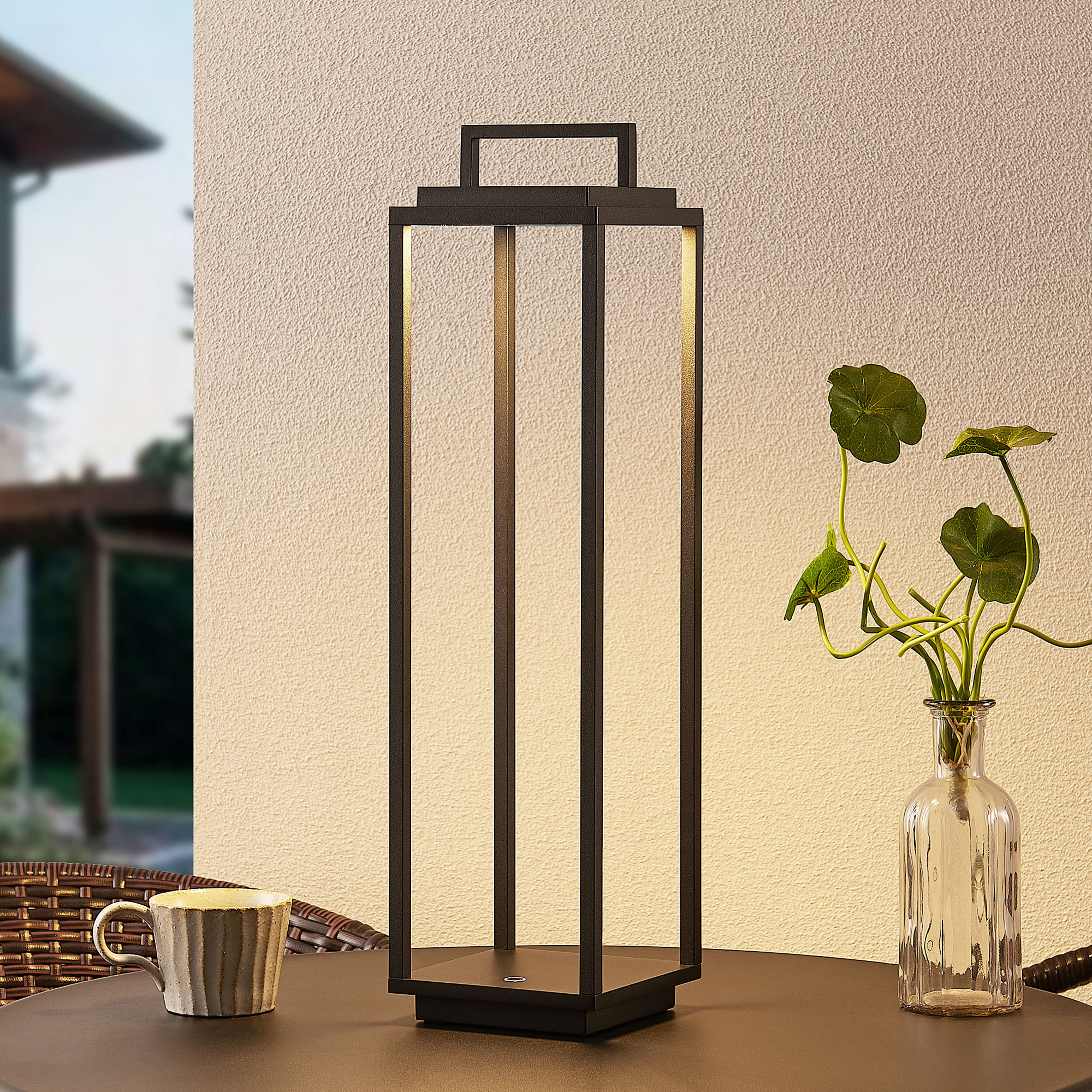 Lucande LED utendørslampe Elaja, svart, oppladbart batteri, USB, dimbar
