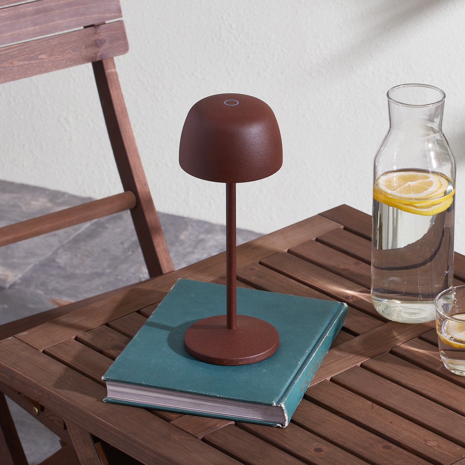 Lindby LED-uppladdningsbar bordslampa Arietty, rostbrun