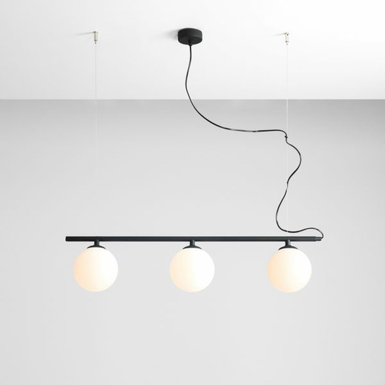 Suspension Beryl à 3 lampes, noire