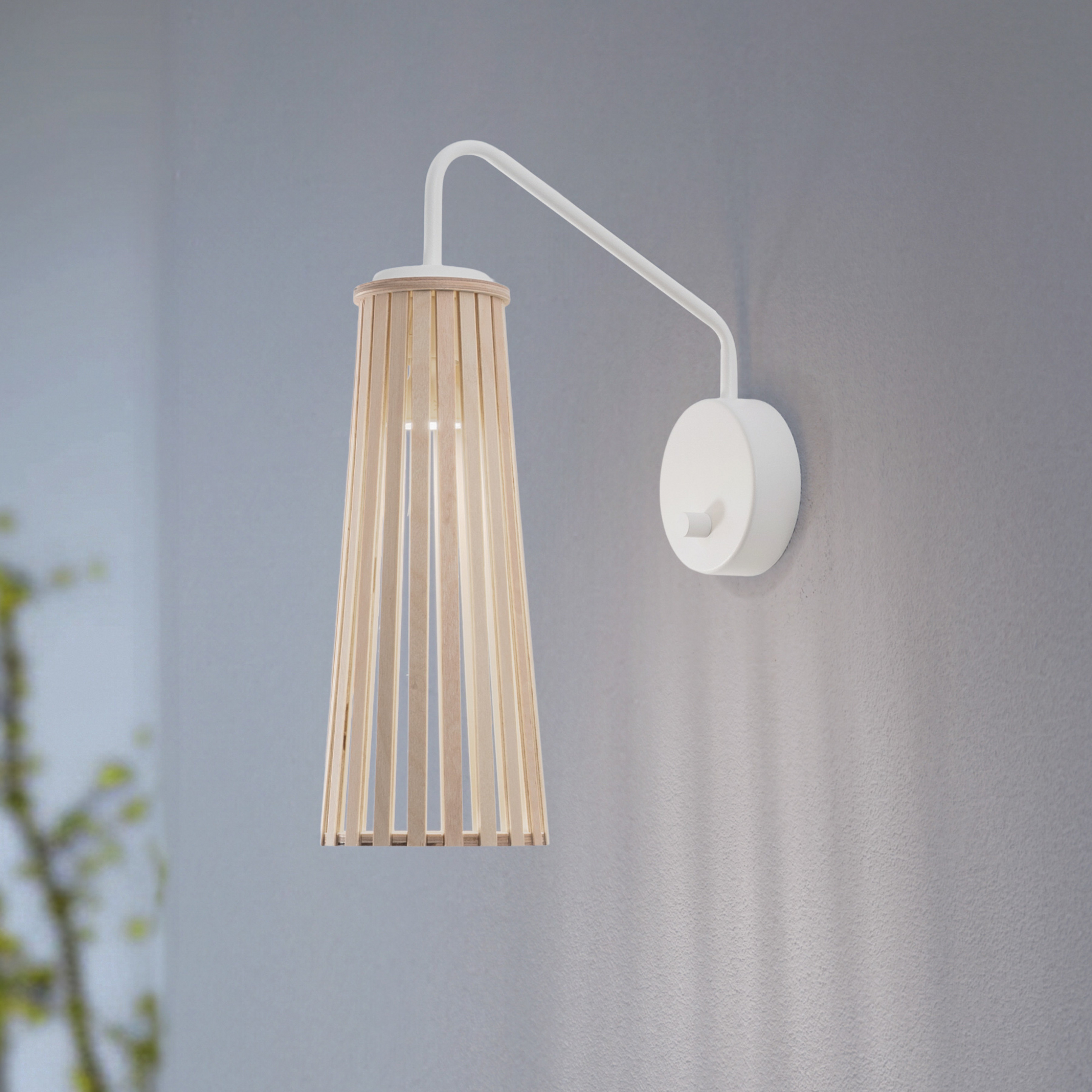 Vägglampa Dover, vit/ljus trä, 1 lampa