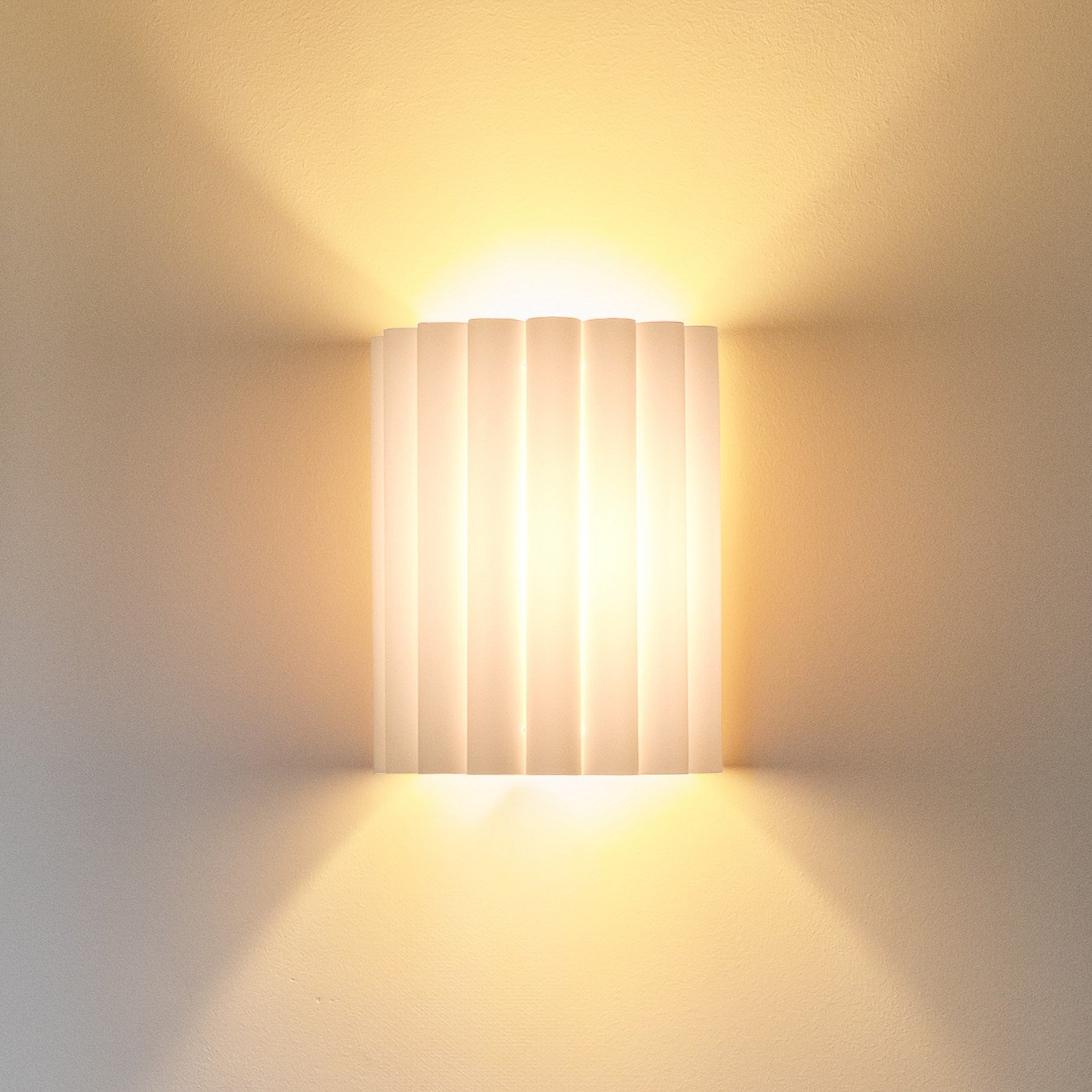 Duolla Aplică de perete Aria alb microfibră E27 - Camera de zi / sufragerie - Țesătură / Textil