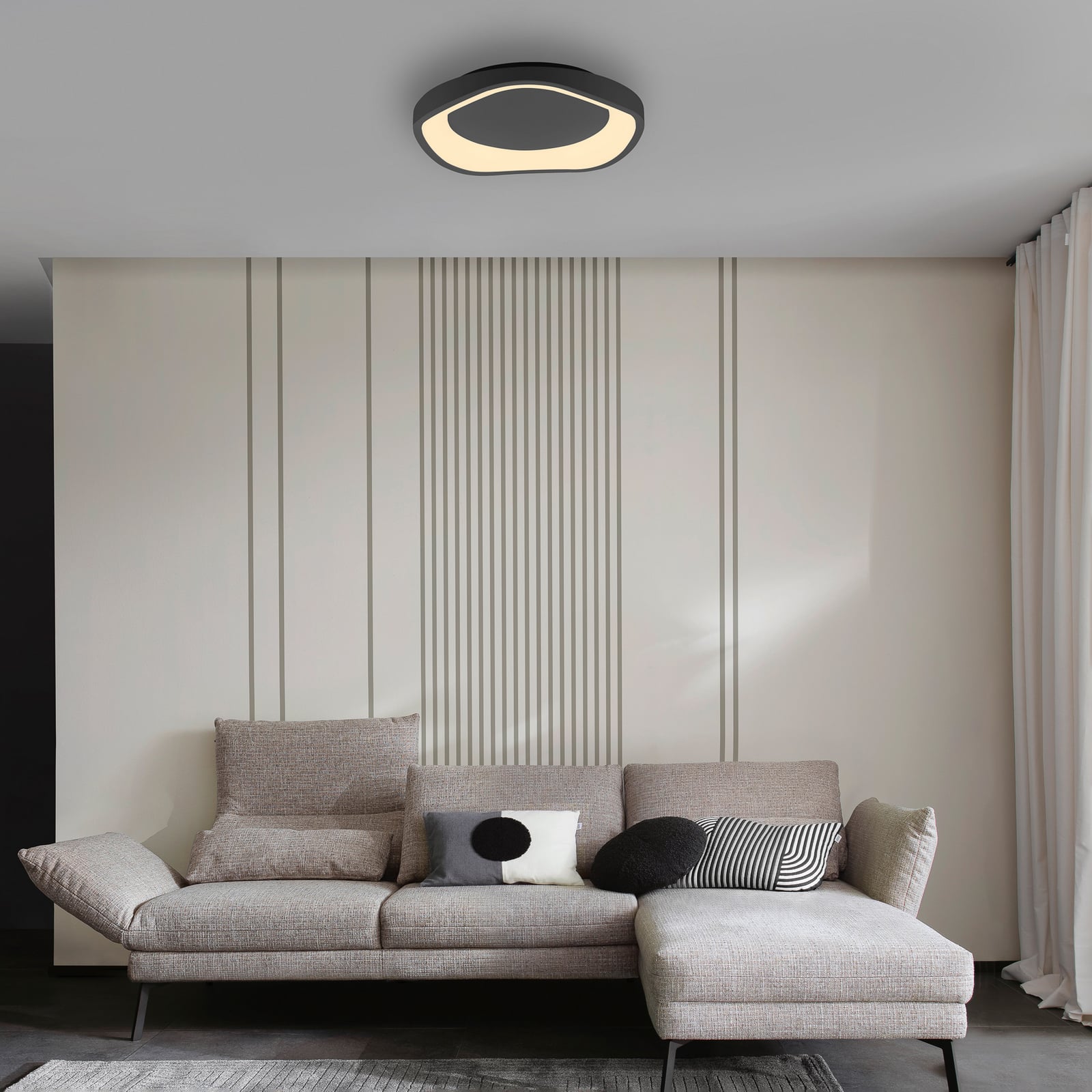 LED lubų šviestuvas „MONTA“, juodos spalvos, skersmuo 40 cm, metalinis,