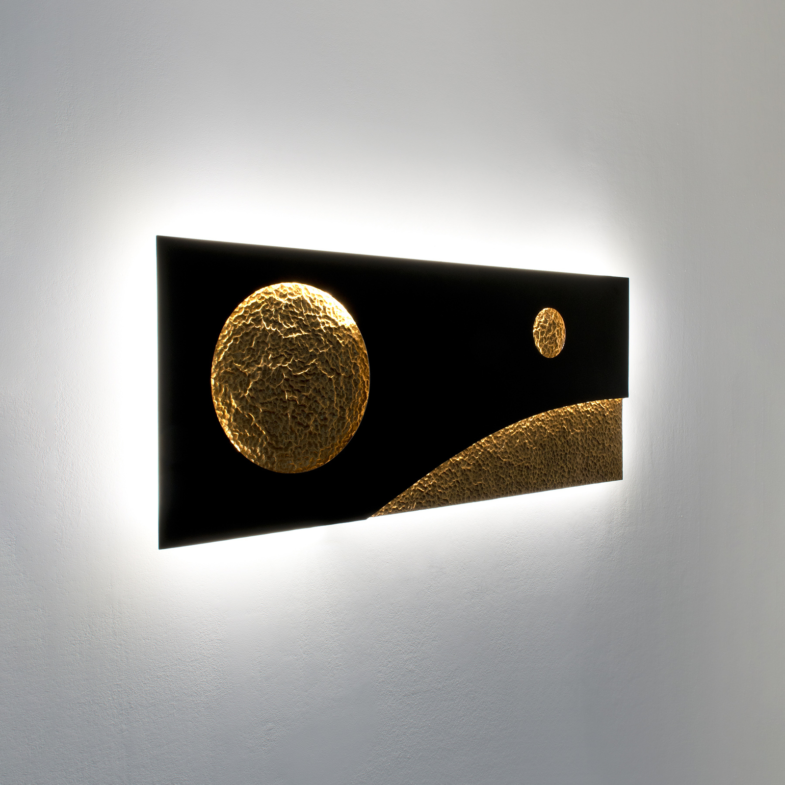 Universo Spettro LED wall light, black/gold