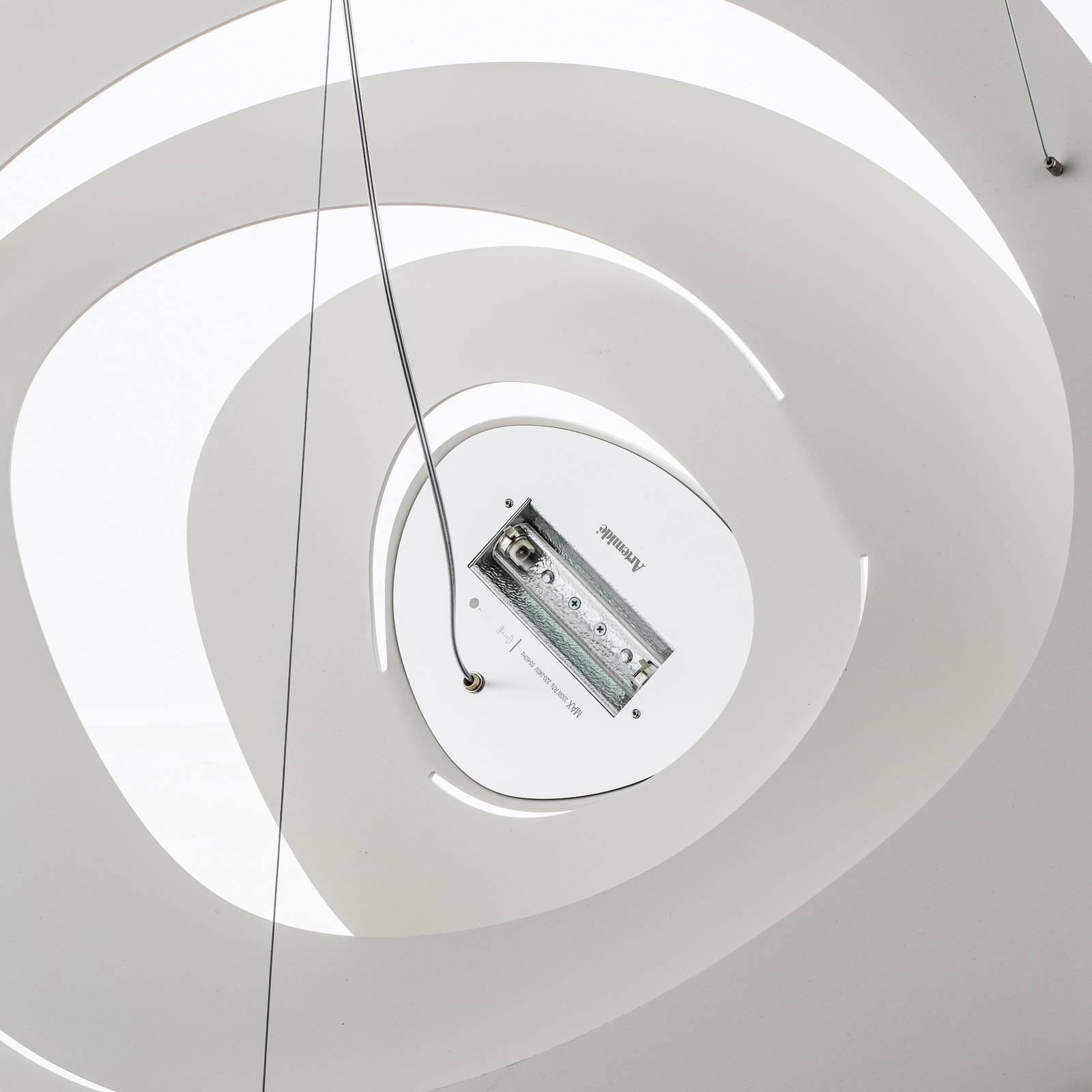 Biała designerska lampa wisząca Pirce, 94x97 cm