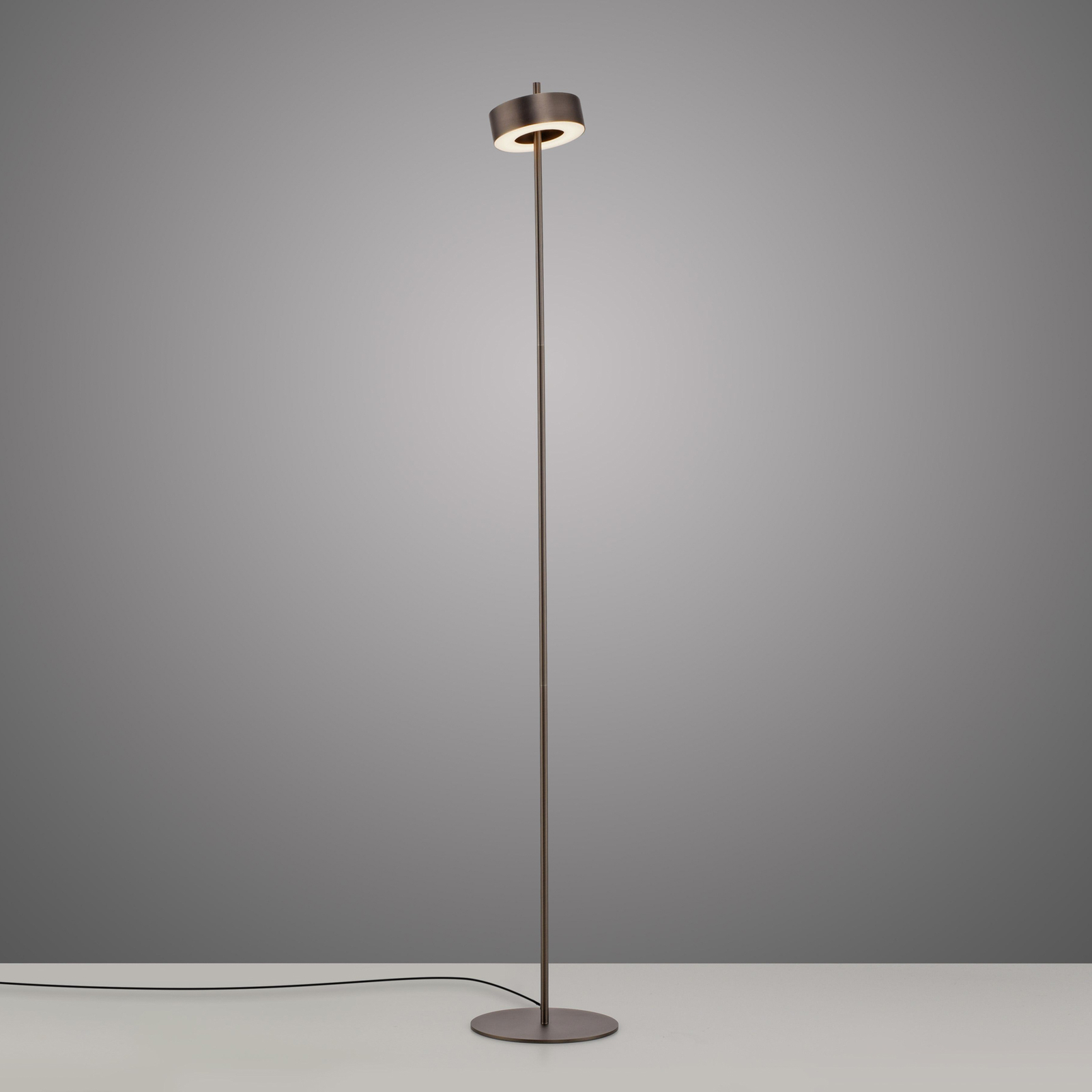 Paul Neuhaus Smart LED stāvlampa Q-Rotate tumši brūna 140 cm