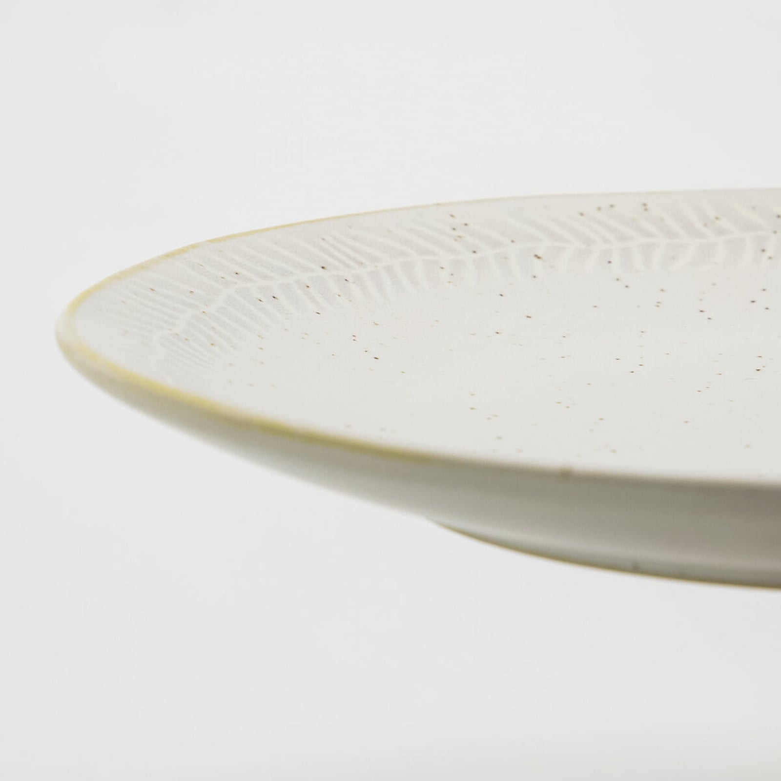 Assiettes de service, lot de 4, Ø 22,5 cm, faïence, crème - Hous Doctor