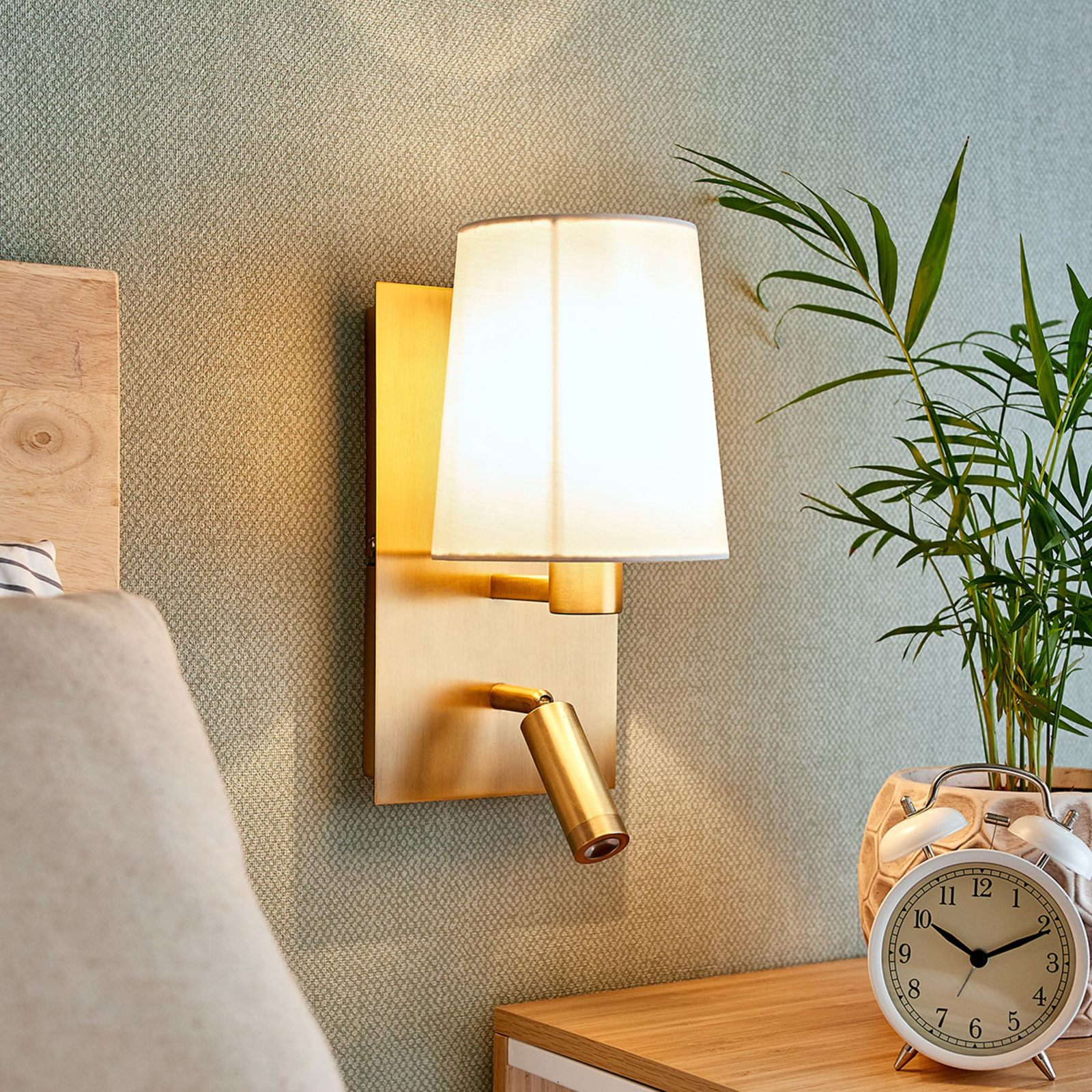 Sieninis šviestuvas "Aiden" su LED skaitymo lempa, antikvarinis žalvaris