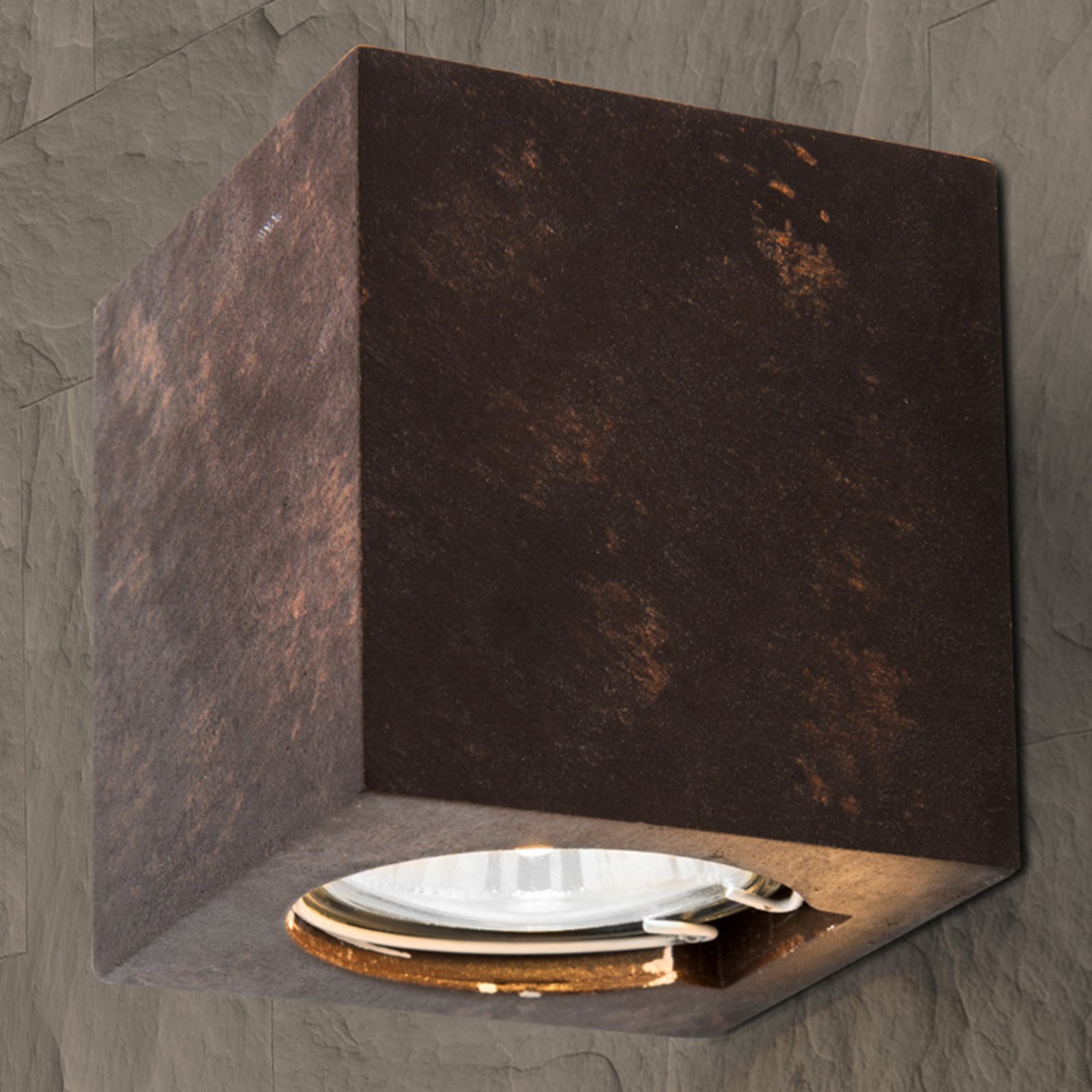Aplique Cube de cerámica alto 7,5cm marrón rojizo