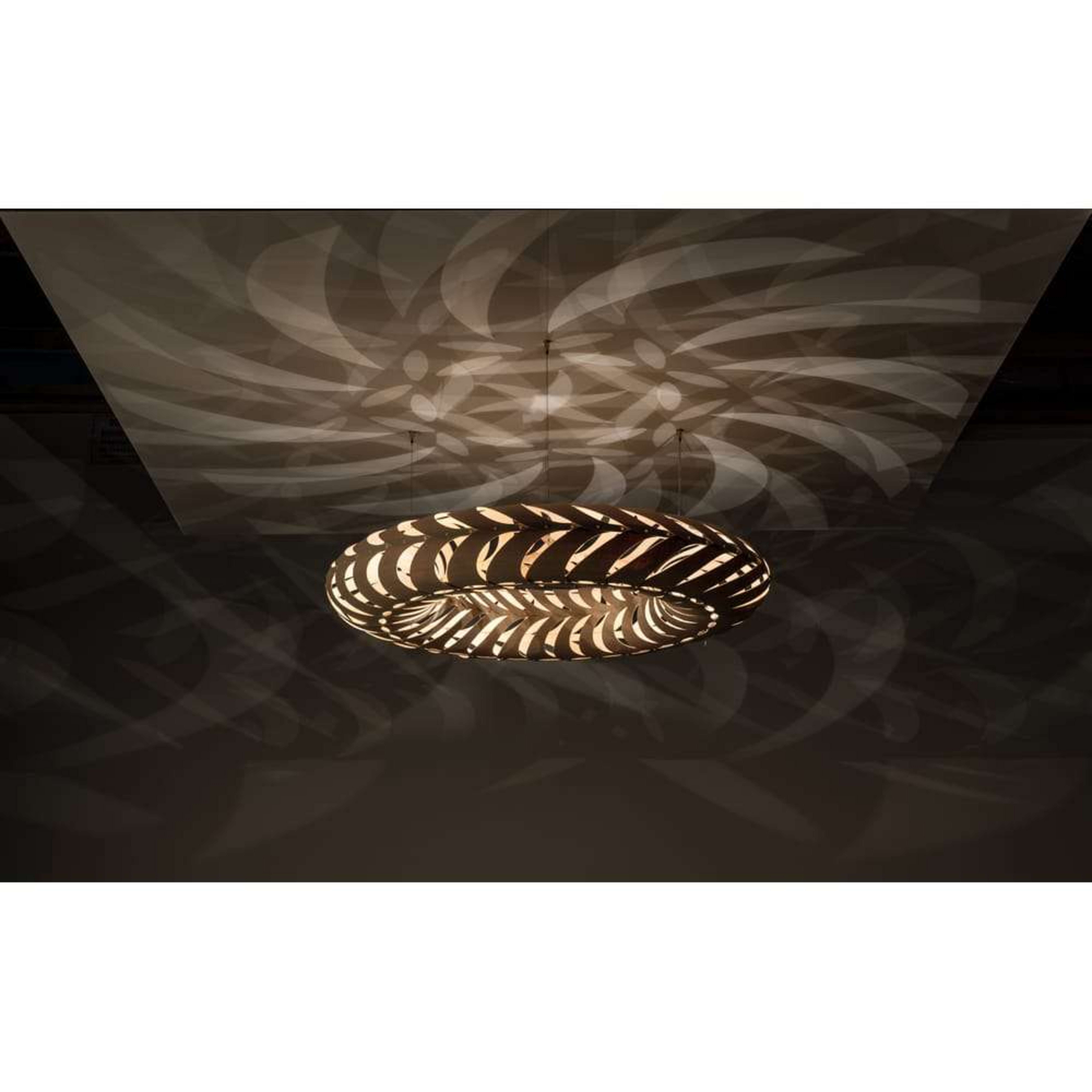 Maru Pendelleuchte Ø140 Weiß 1 Seite - David Trubridge