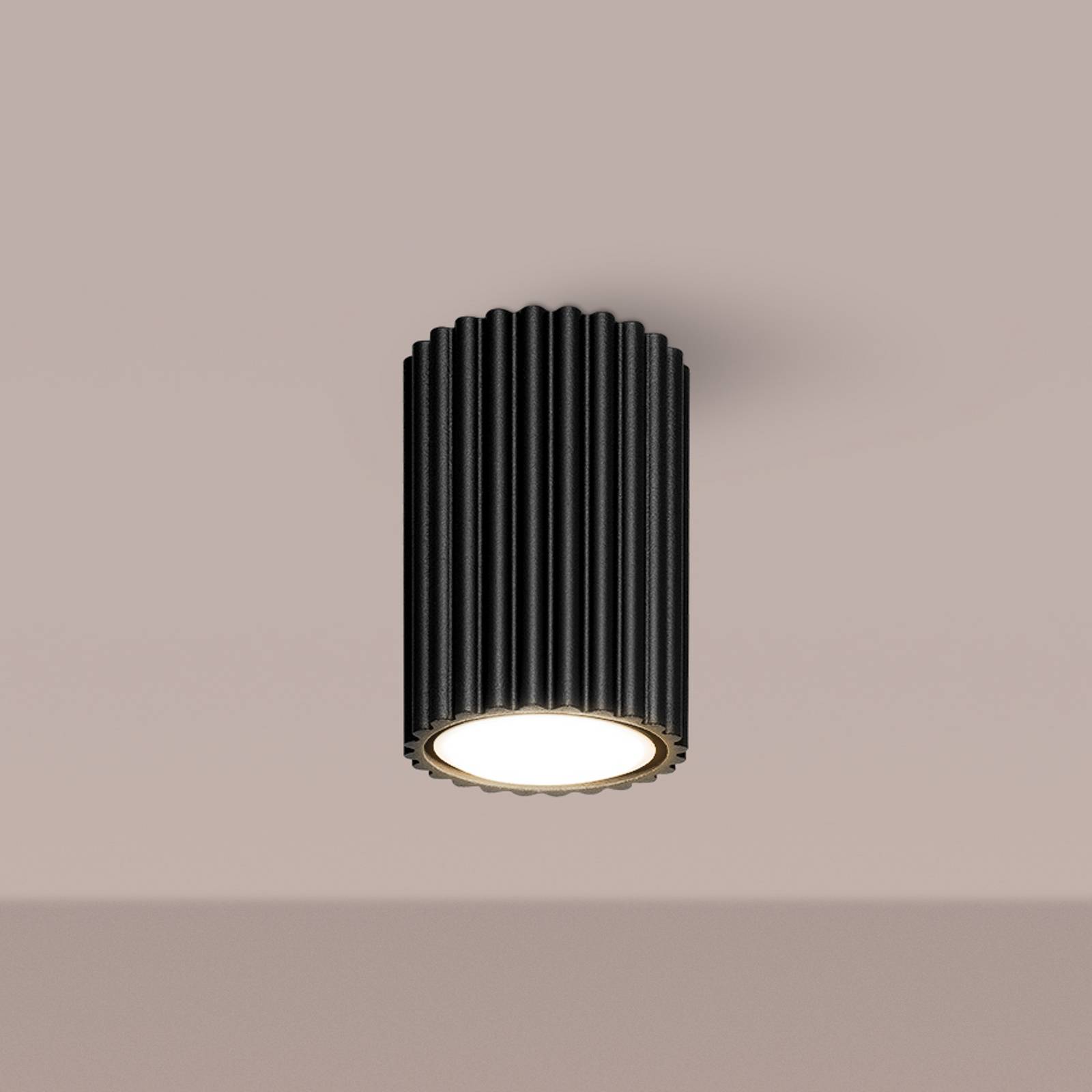 Lampa sufitowa Carbon, czarna, wysokość 10 cm, aluminium