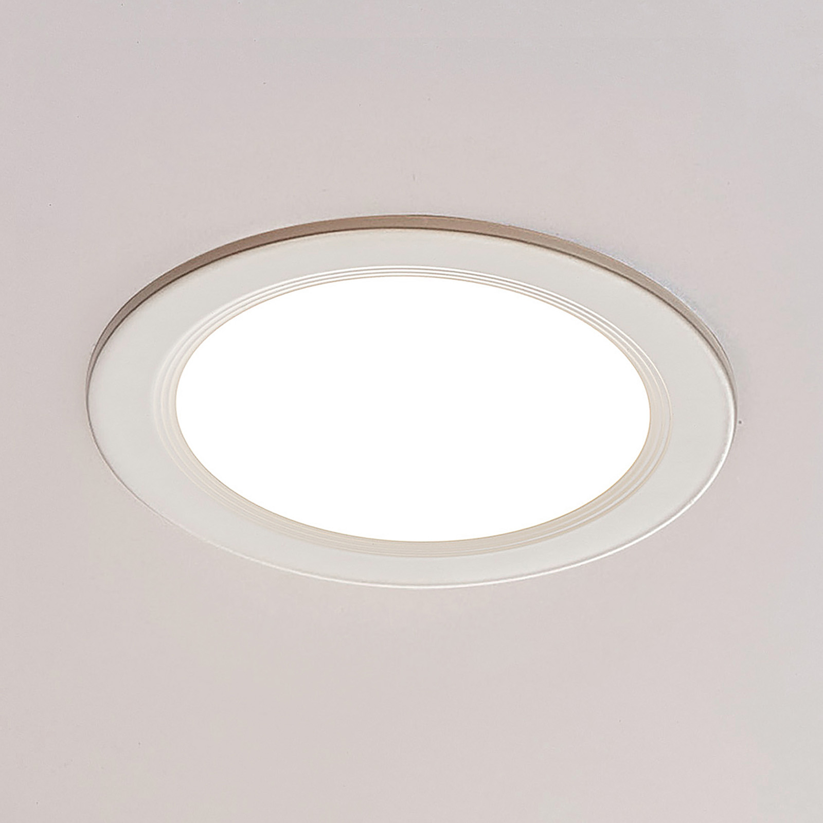 ELC Pan LED-Einbaupanel rund, 3.000 K Ø22,5cm