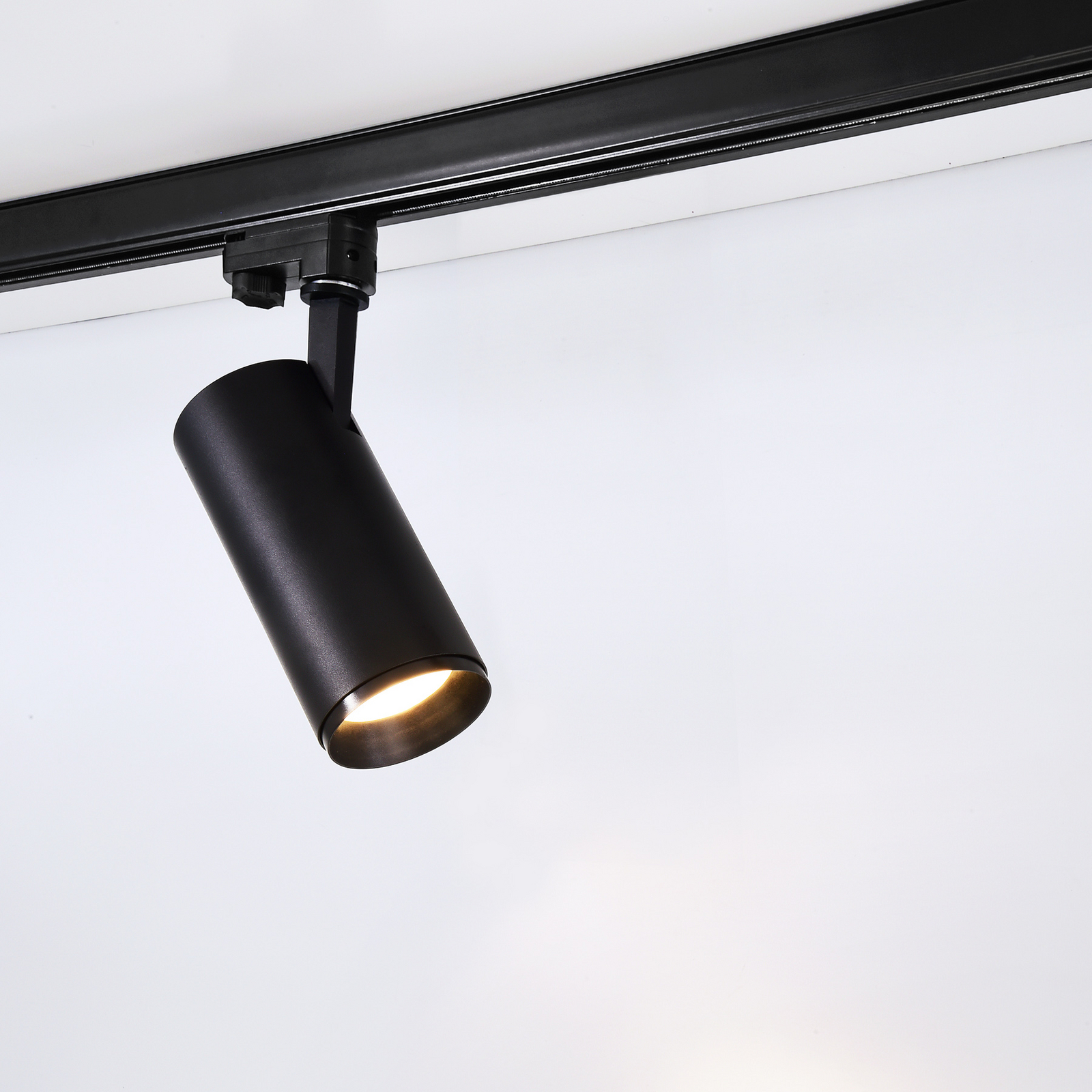 LED-skenstrålare Lucea 3-fas 15W svart LED-skenstrålare Lucea 3-fas 15W svart