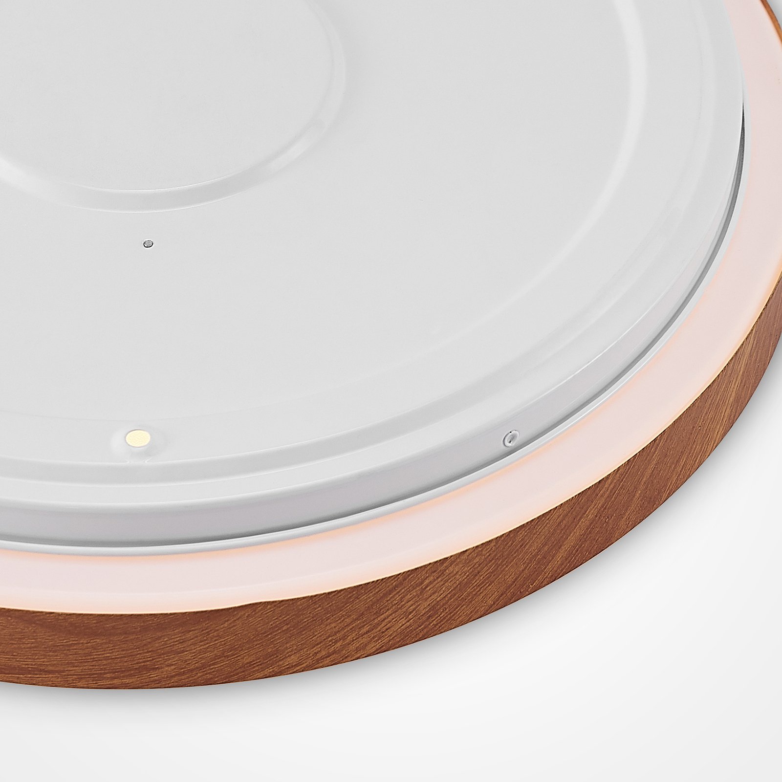 Mynte Round LED Ceiling Lamp Ø42,5 Wood/White - Lindby