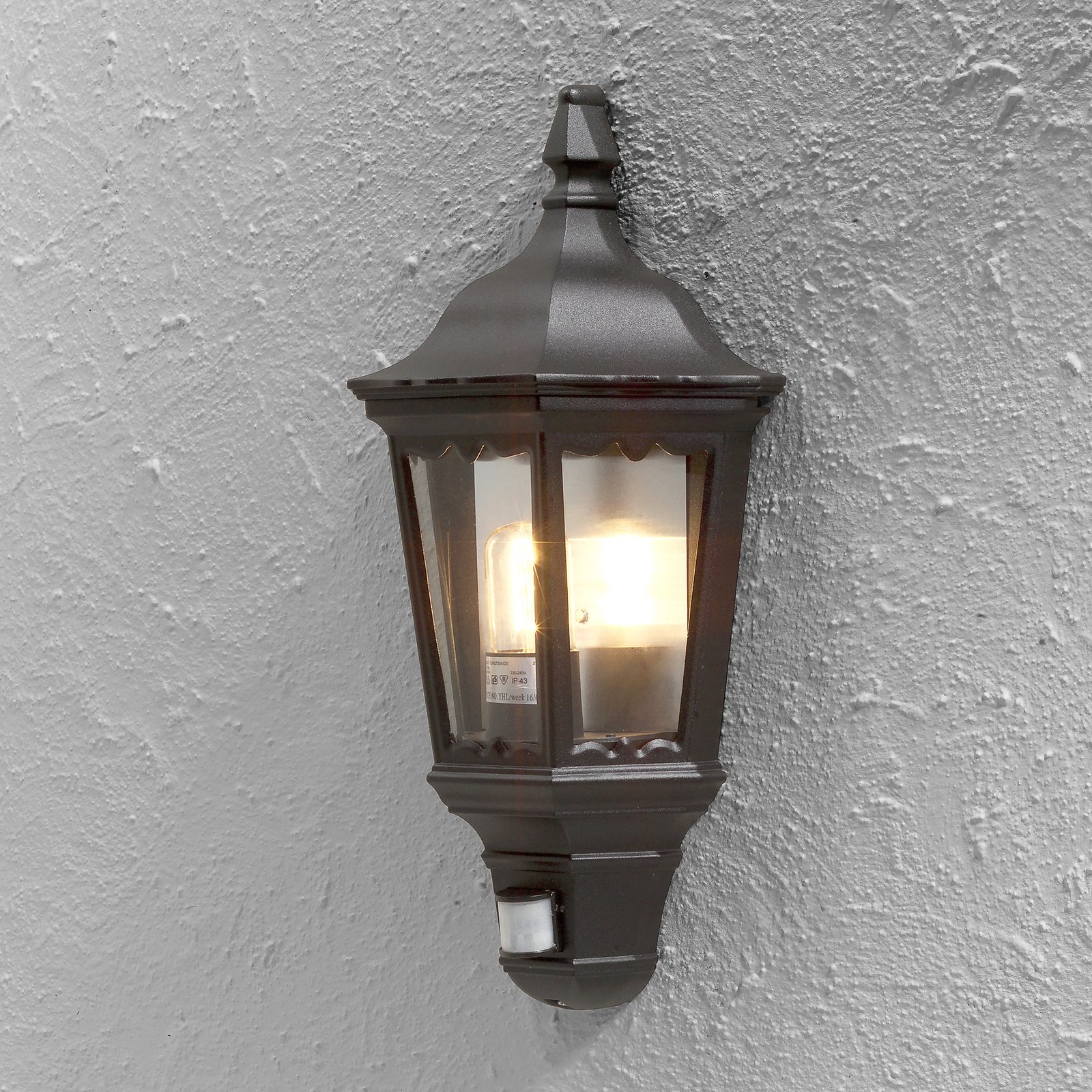 Firenze outdoor wall lamp half shell, sensor black