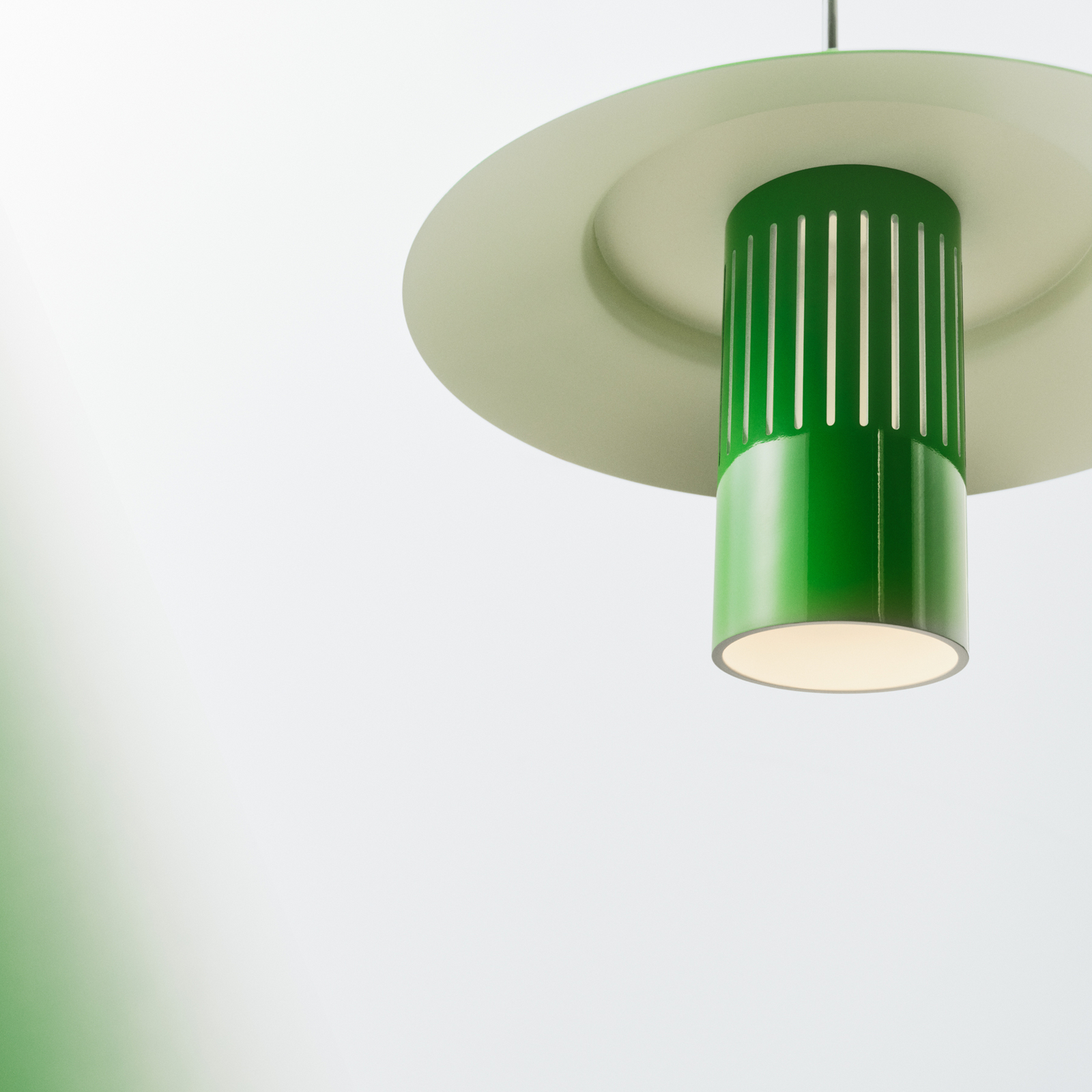 Lille 24 Hängeleuchte, grün, Aluminium, Ø 24 cm - Pholc