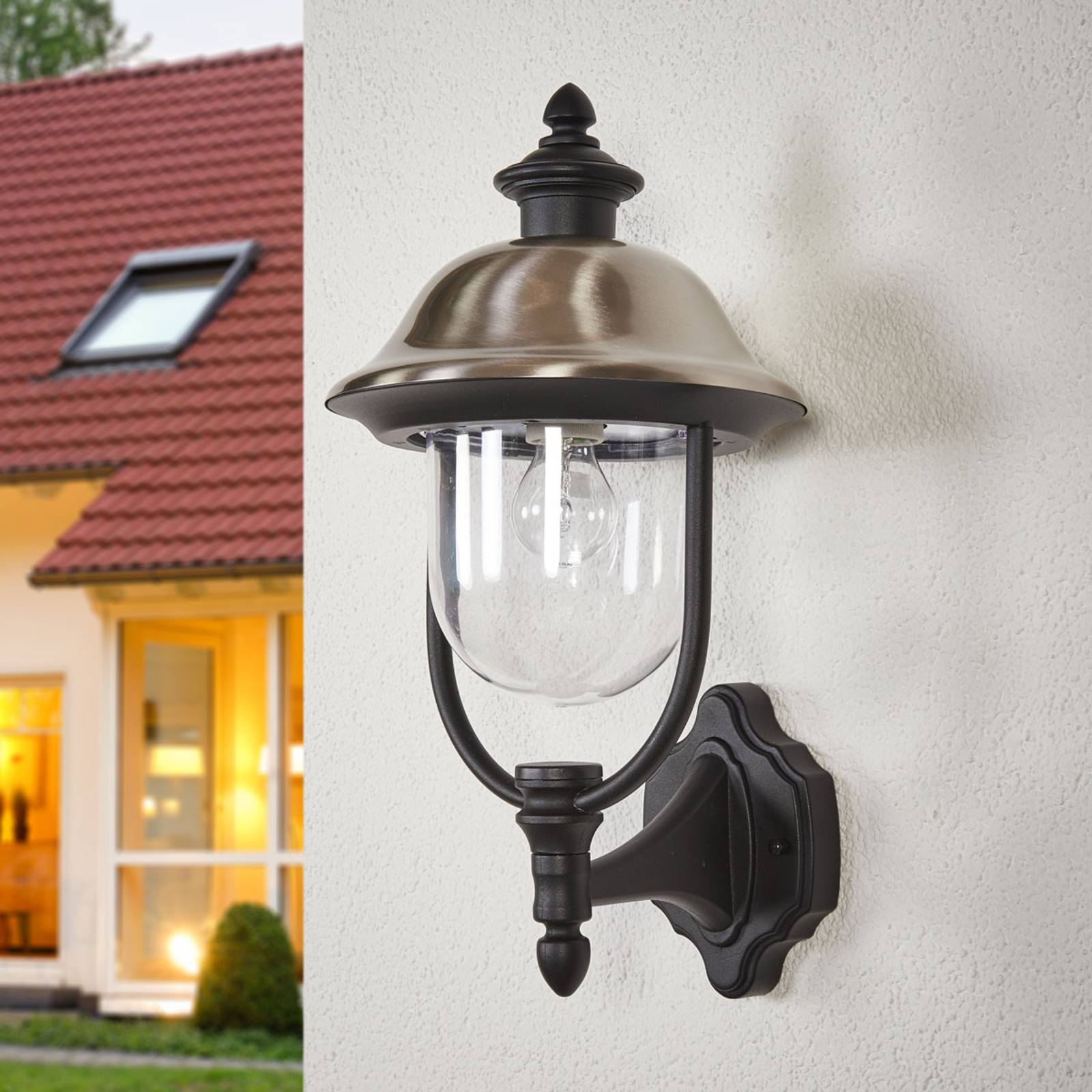 Ponadczasowa zewnętrzna lampa ścienna PARMA