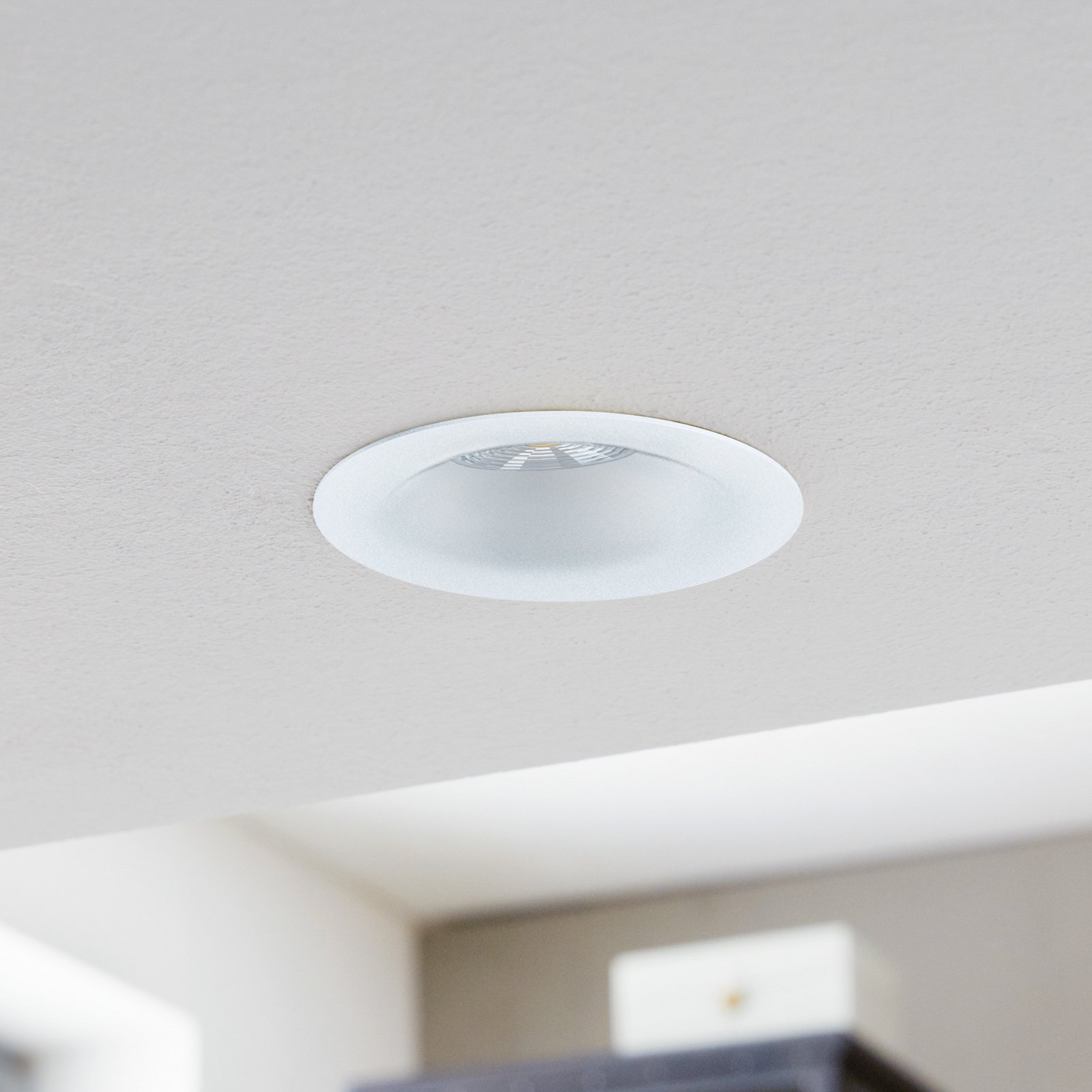 LED padziļinājumā iebūvēts prožektors Saliceto apaļš ciets 2 700K balts