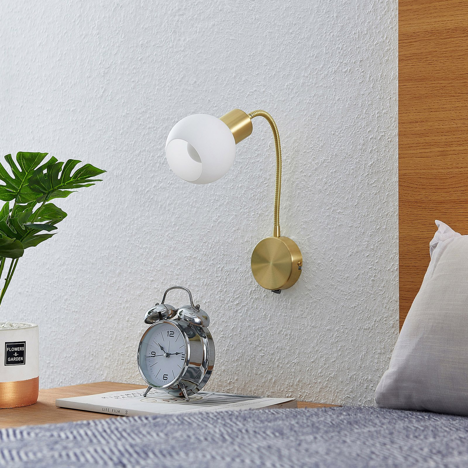 Lioma Wall Lamp Brass - Lindby