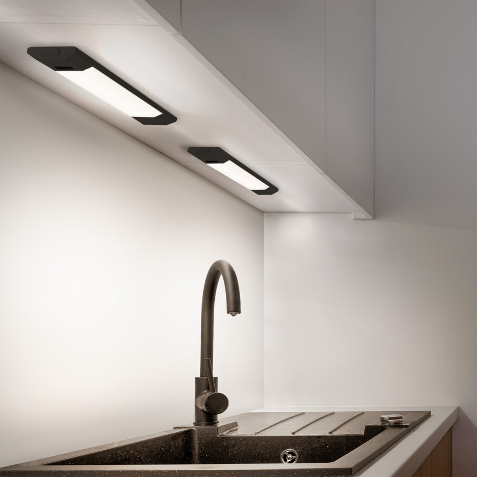 Osram Μαύρο Λαμπτήρας Led Linear Edge Sensor 30 Cm Σ Cct