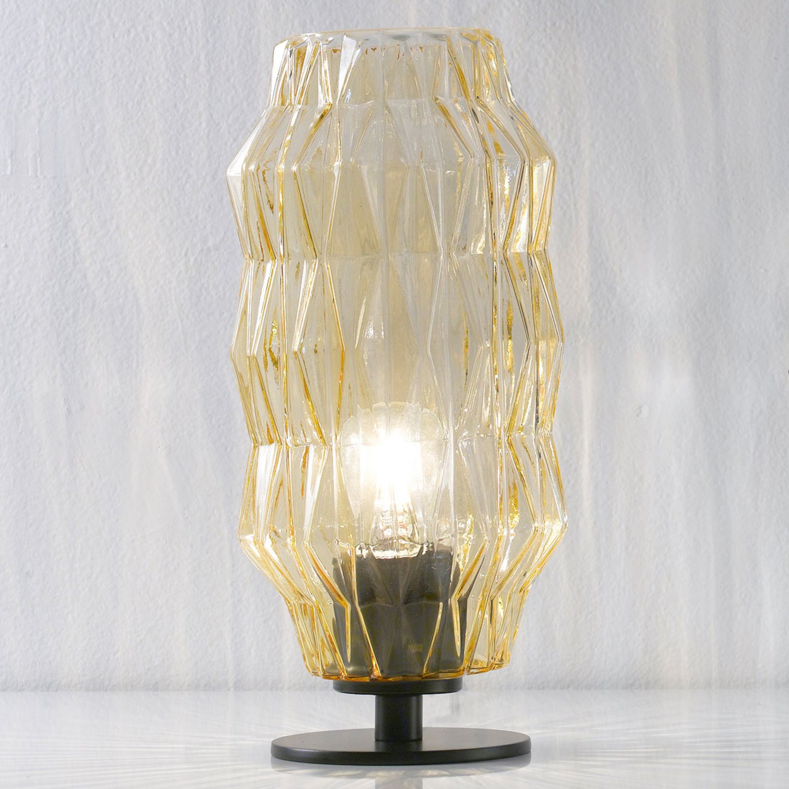Origami - table lamp in amber