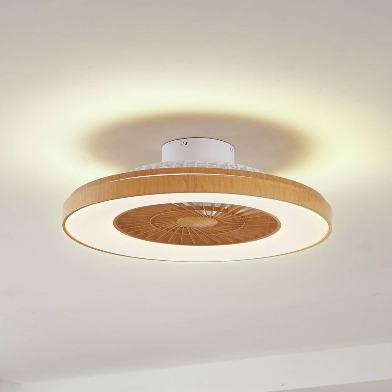 Teleo LED Stropný ventilátor CCT Drevo - Lindby