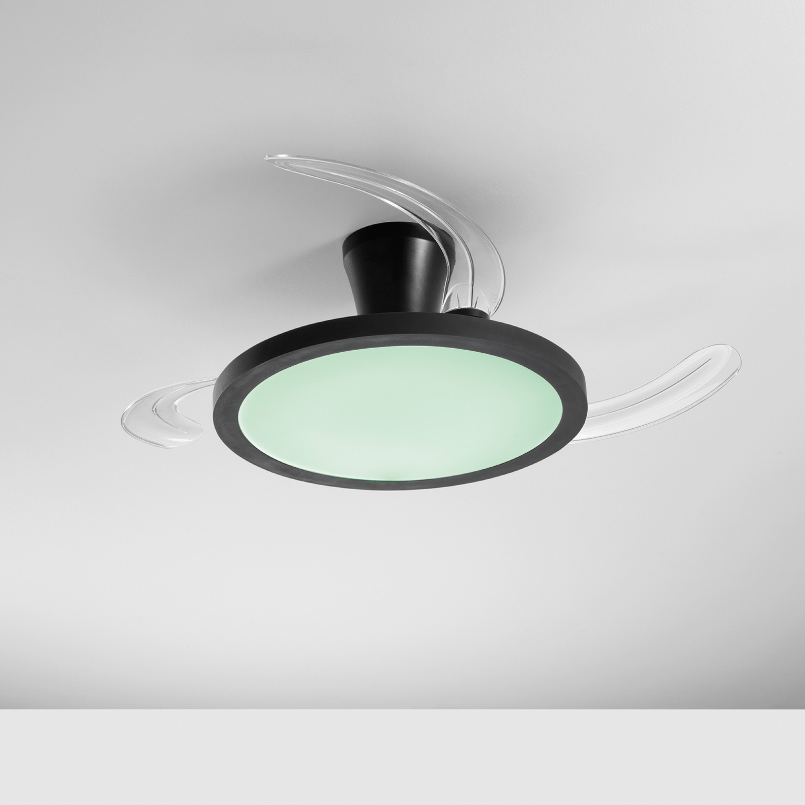 Condor-LED-kattotuuletin, musta, halkaisija 106 cm, CCT RGB, hiljainen