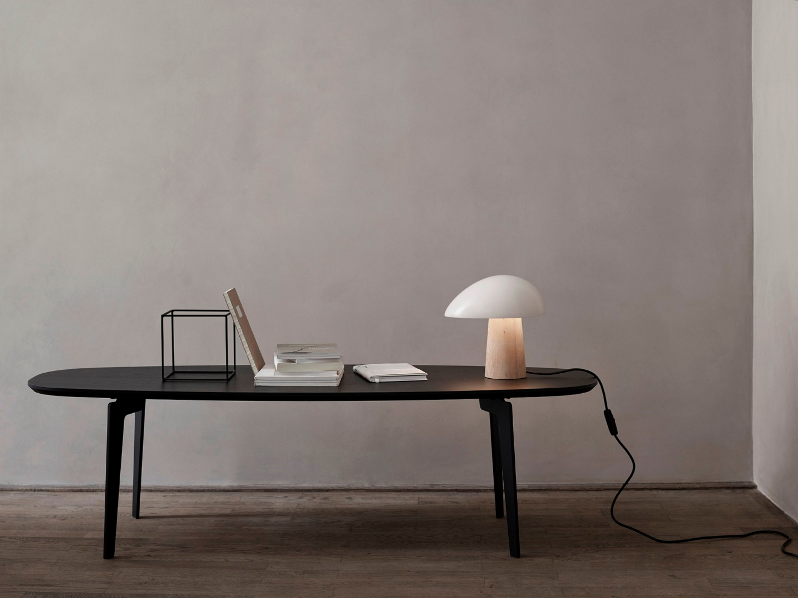 Night Owl Lampă de Masă Matte Smokey White/Ash - Fritz Hansen